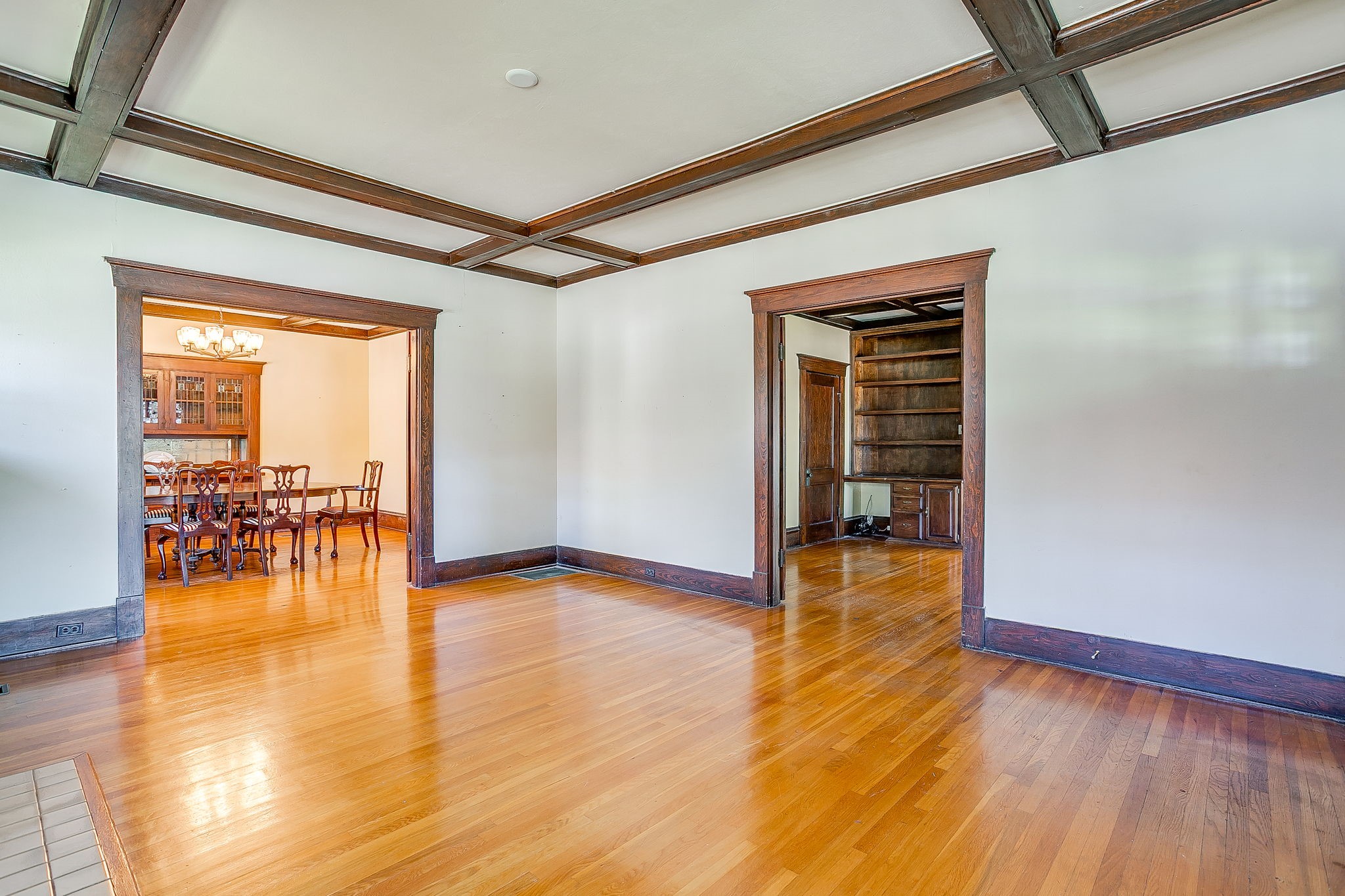 2124 Weatherbee Street