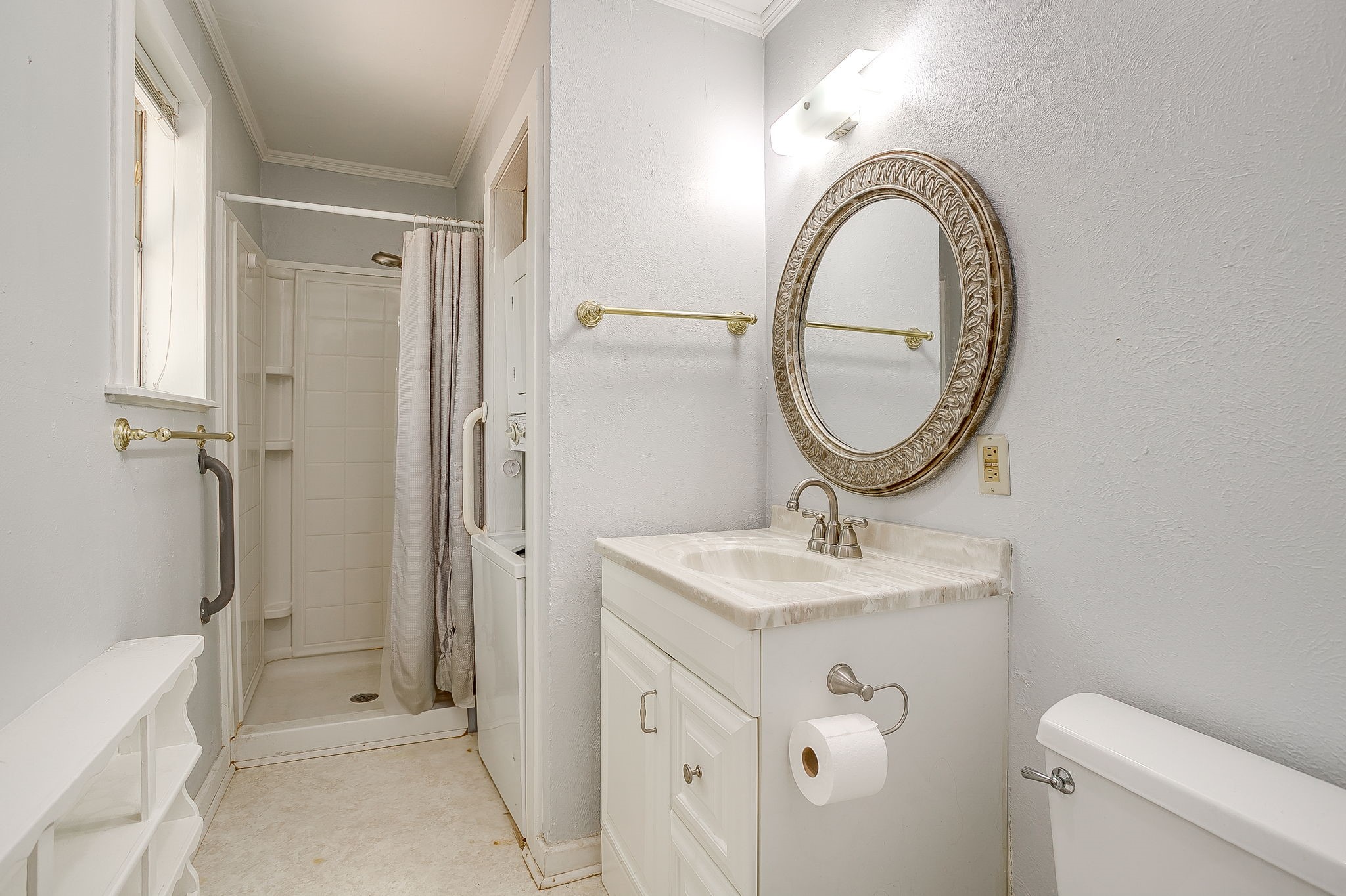 2124 Weatherbee Street