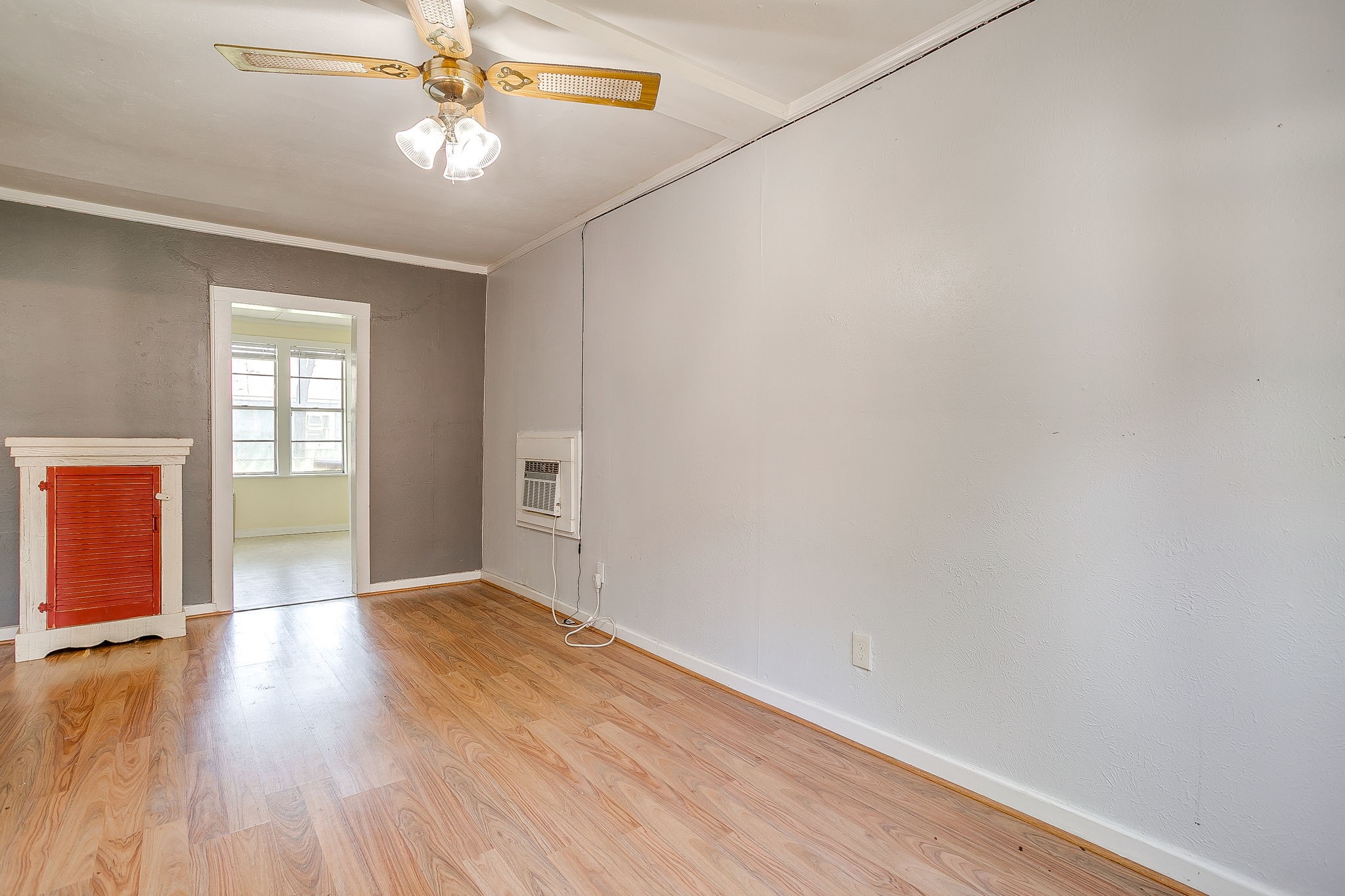 2124 Weatherbee Street