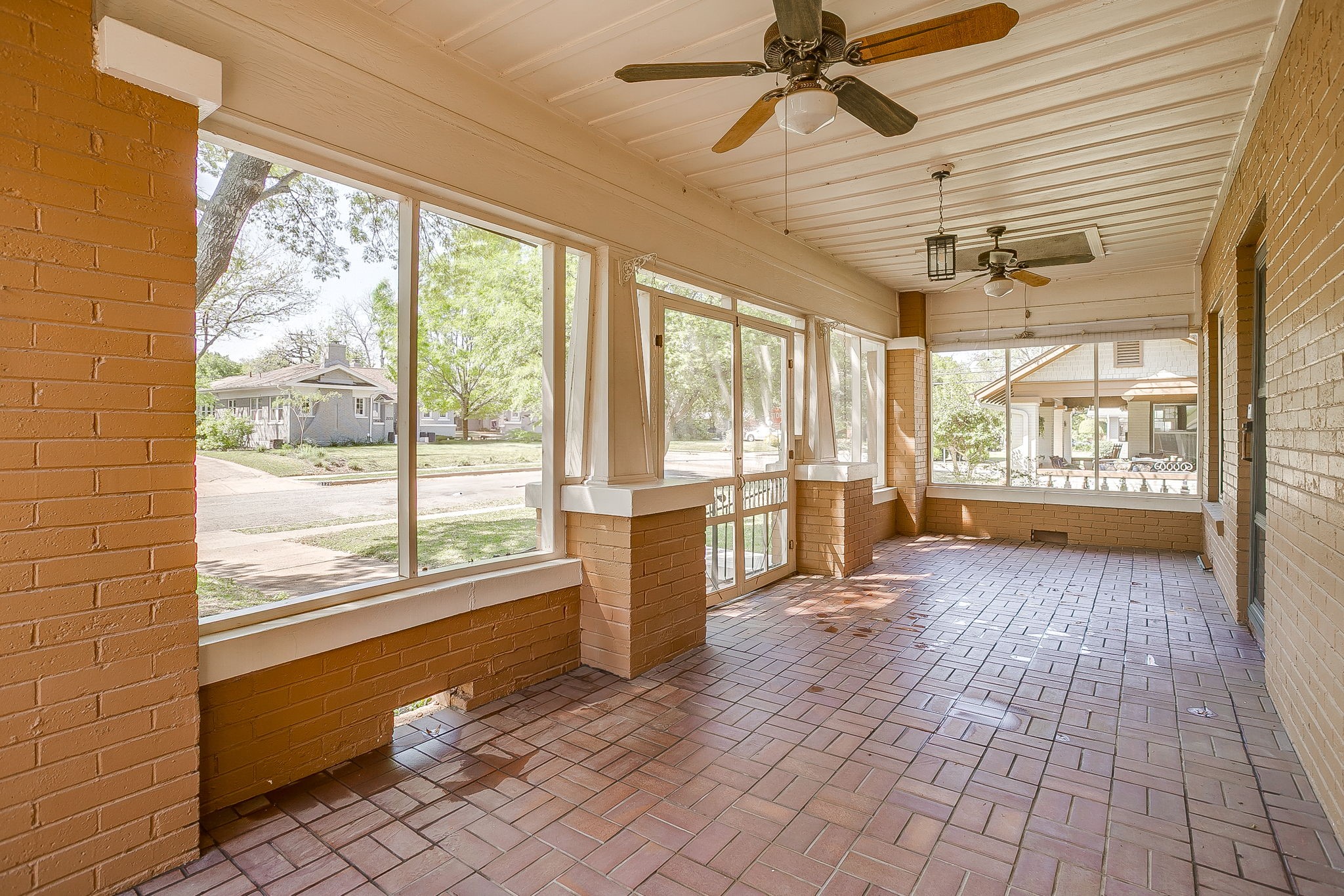 2124 Weatherbee Street