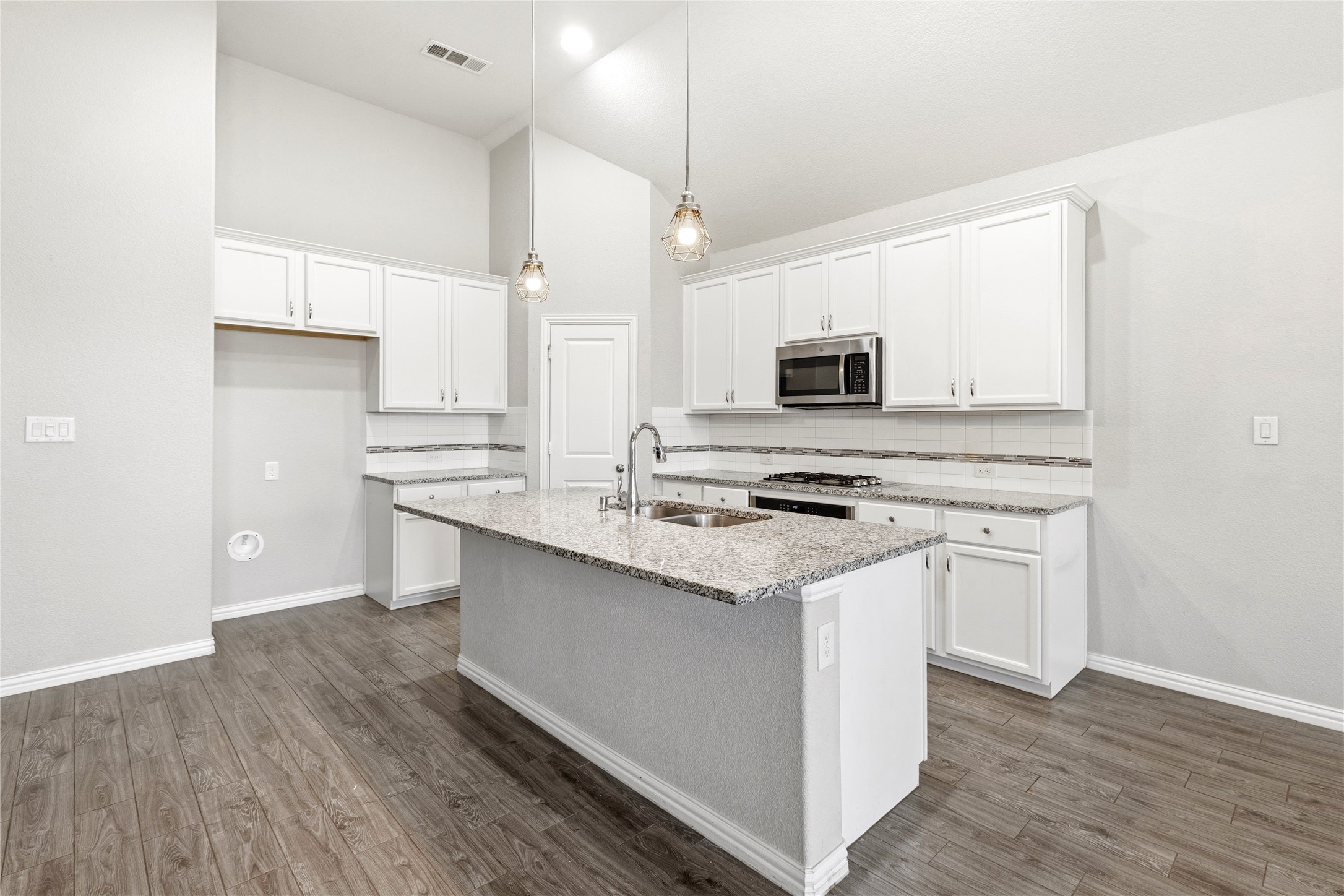 240 Darlington Trail