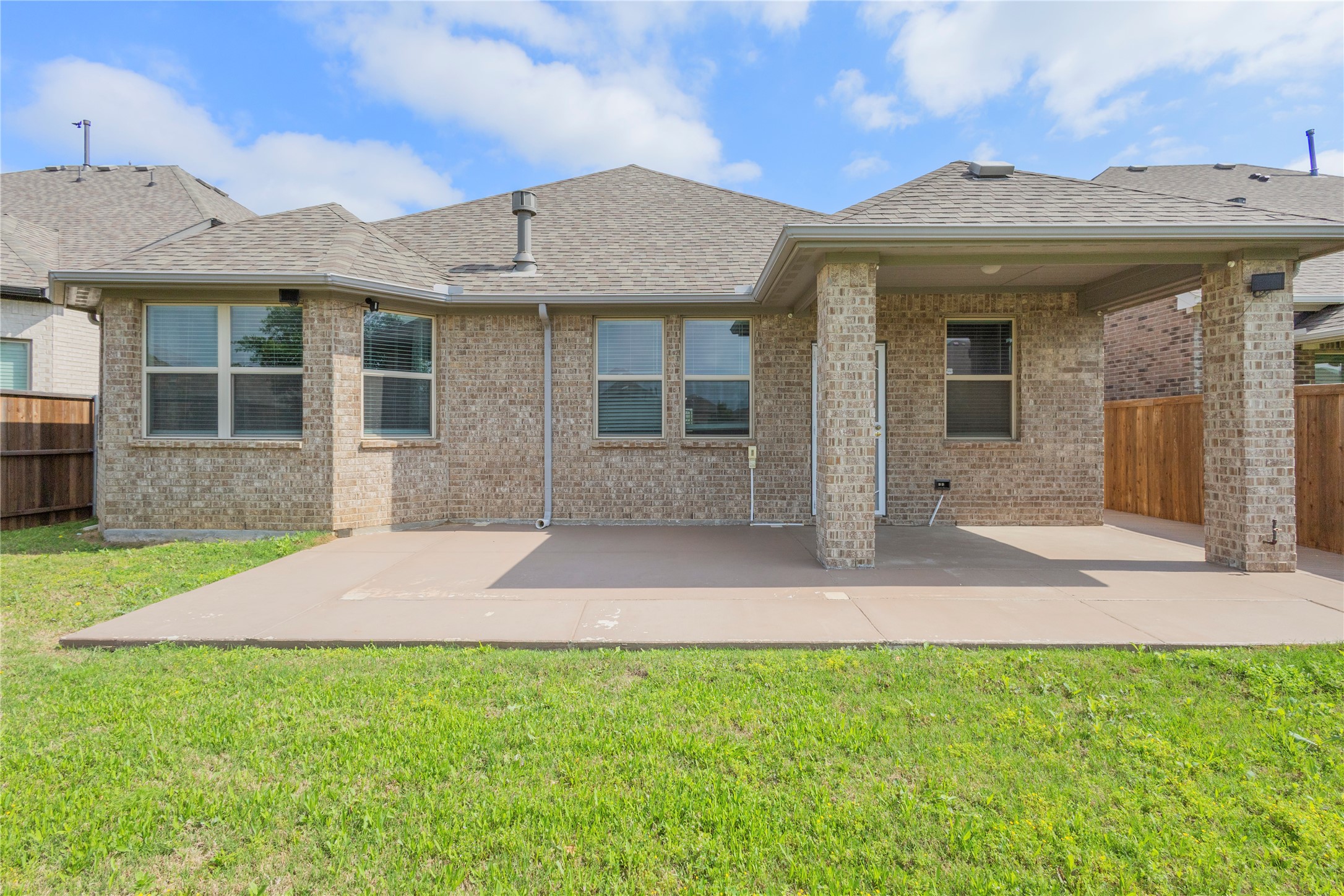 240 Darlington Trail