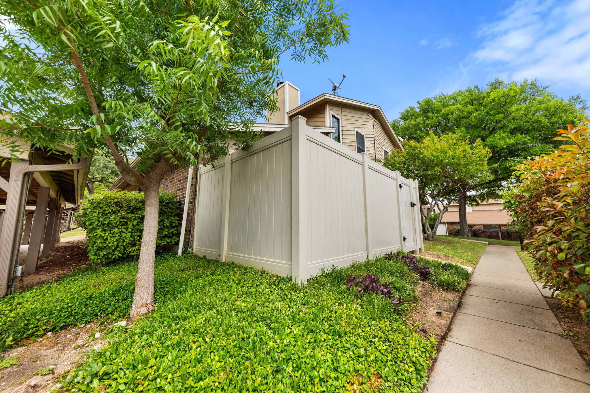2240 Tarpley Road 411