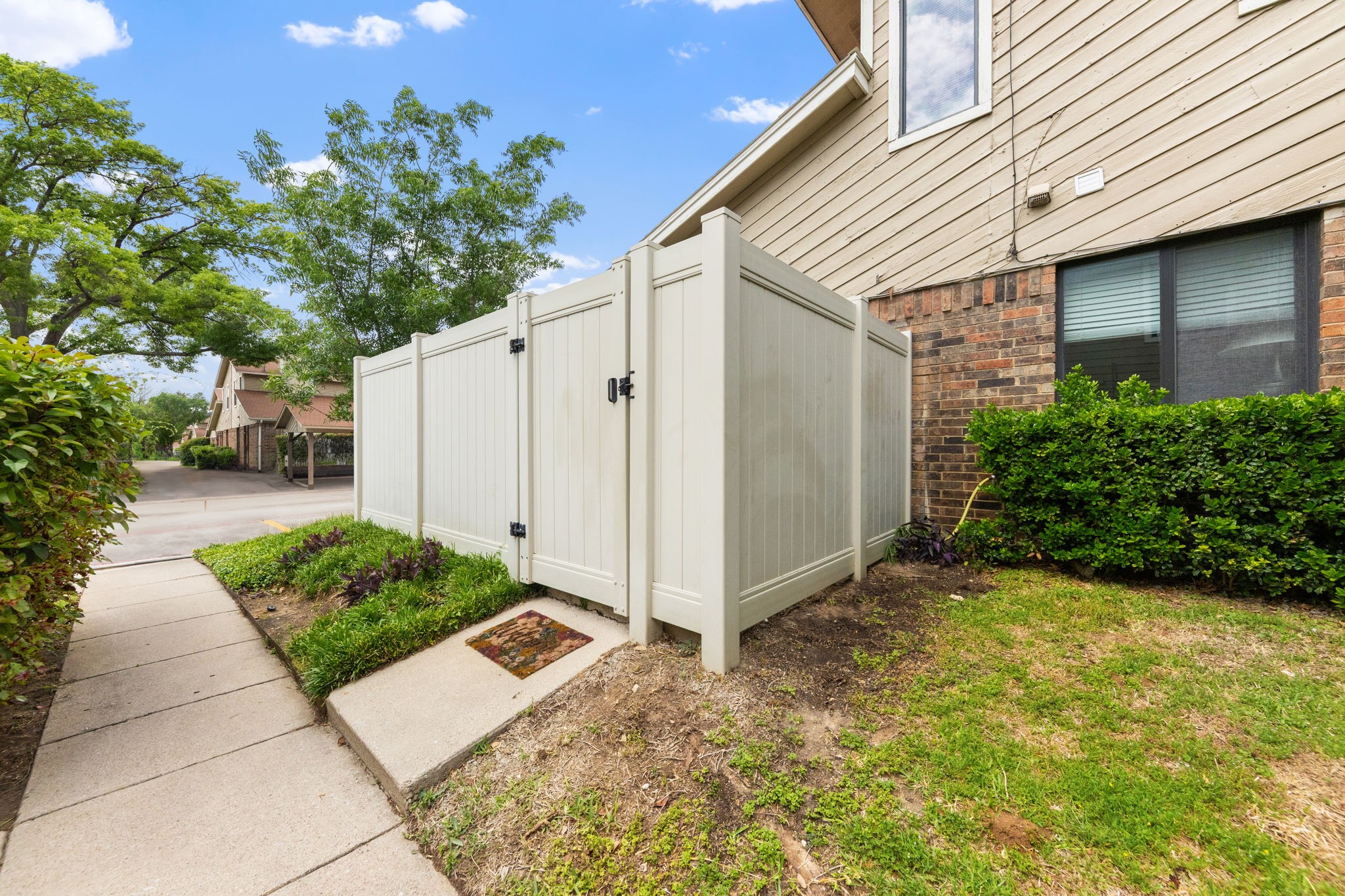 2240 Tarpley Road 411