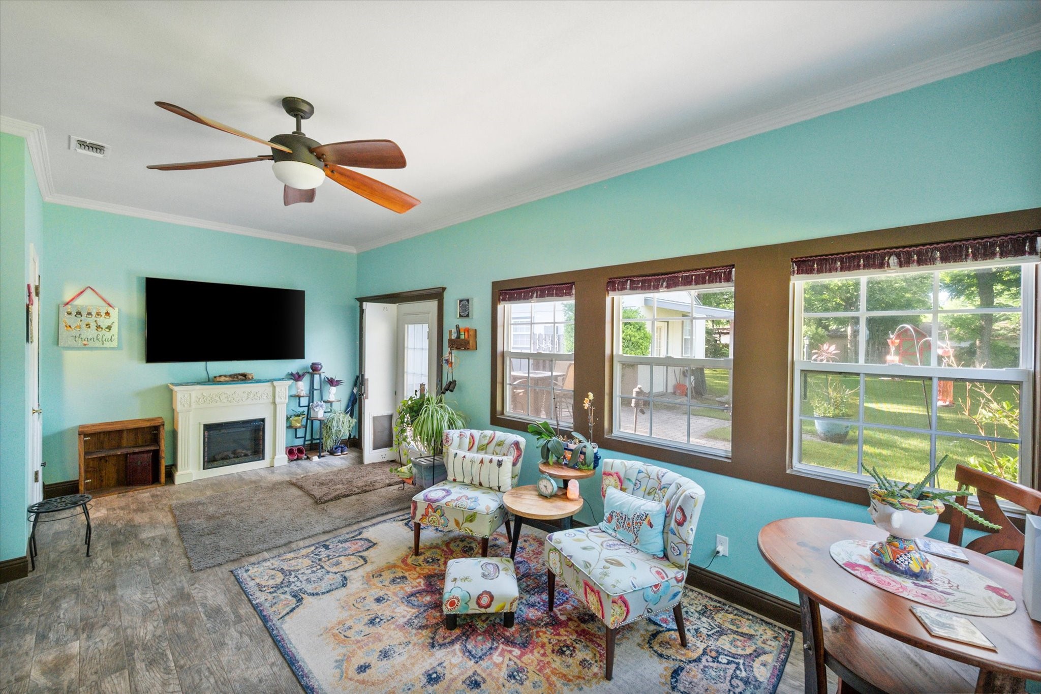 4421 Blackstone Drive