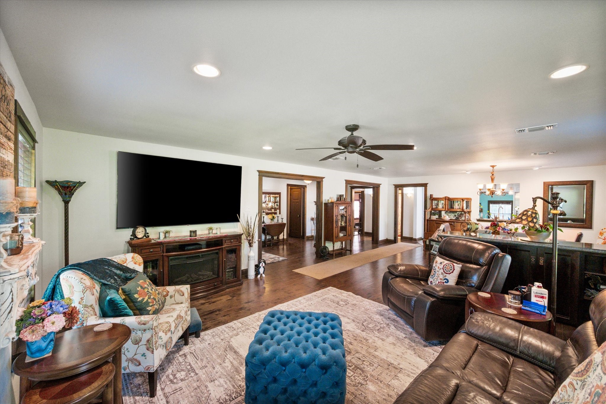 4421 Blackstone Drive