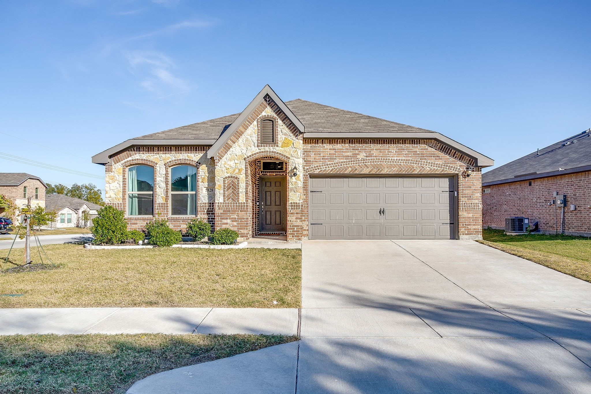 5828 Utopia Drive