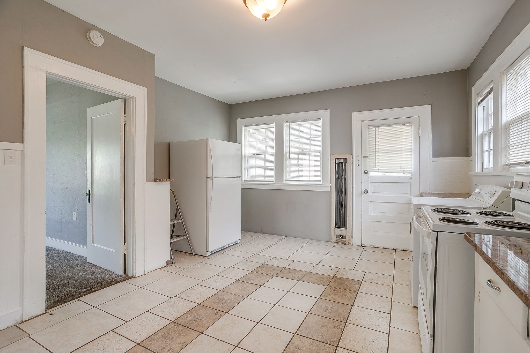 3148 Rogers Avenue 3