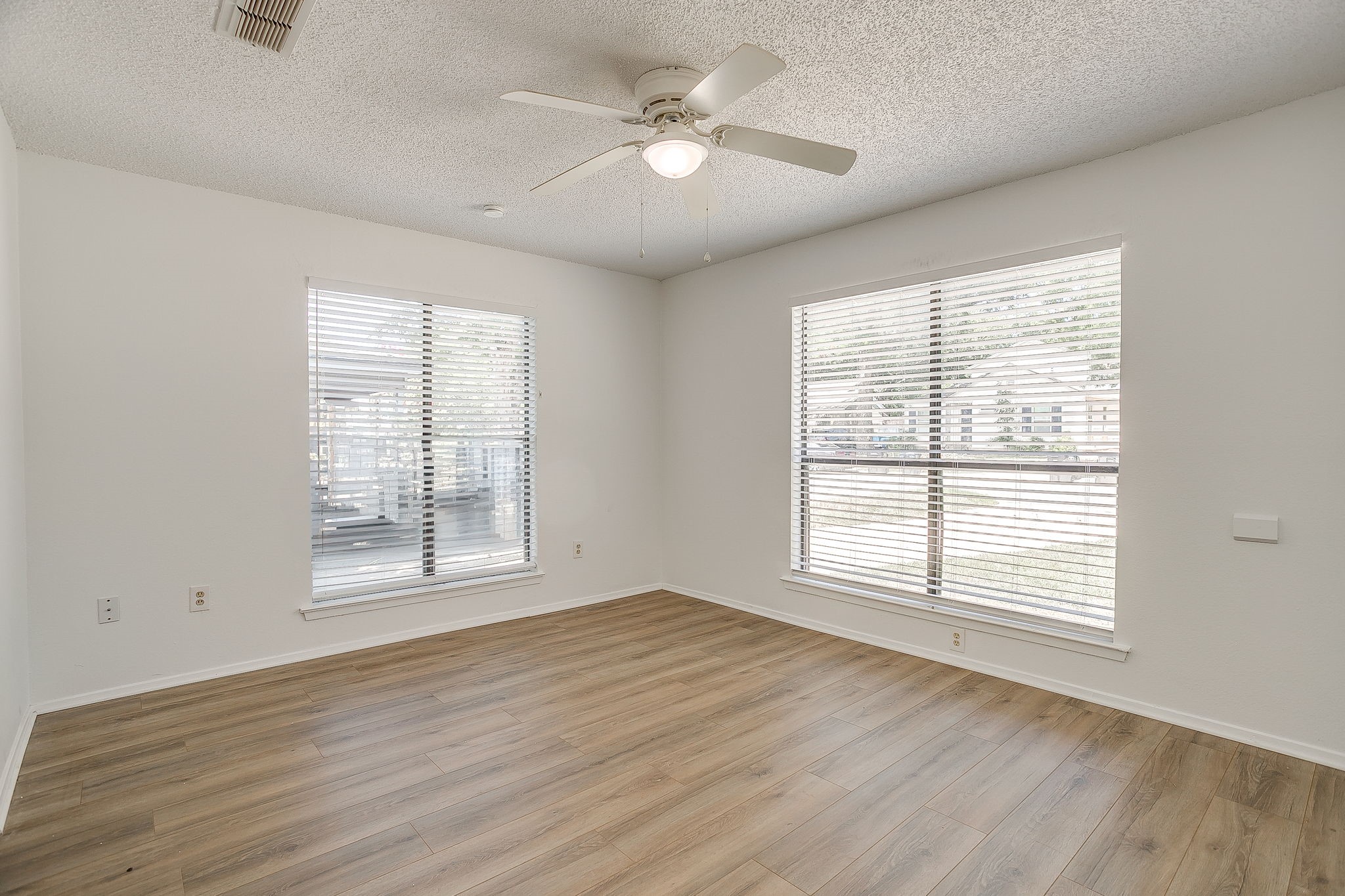 3236 Merida Avenue 2