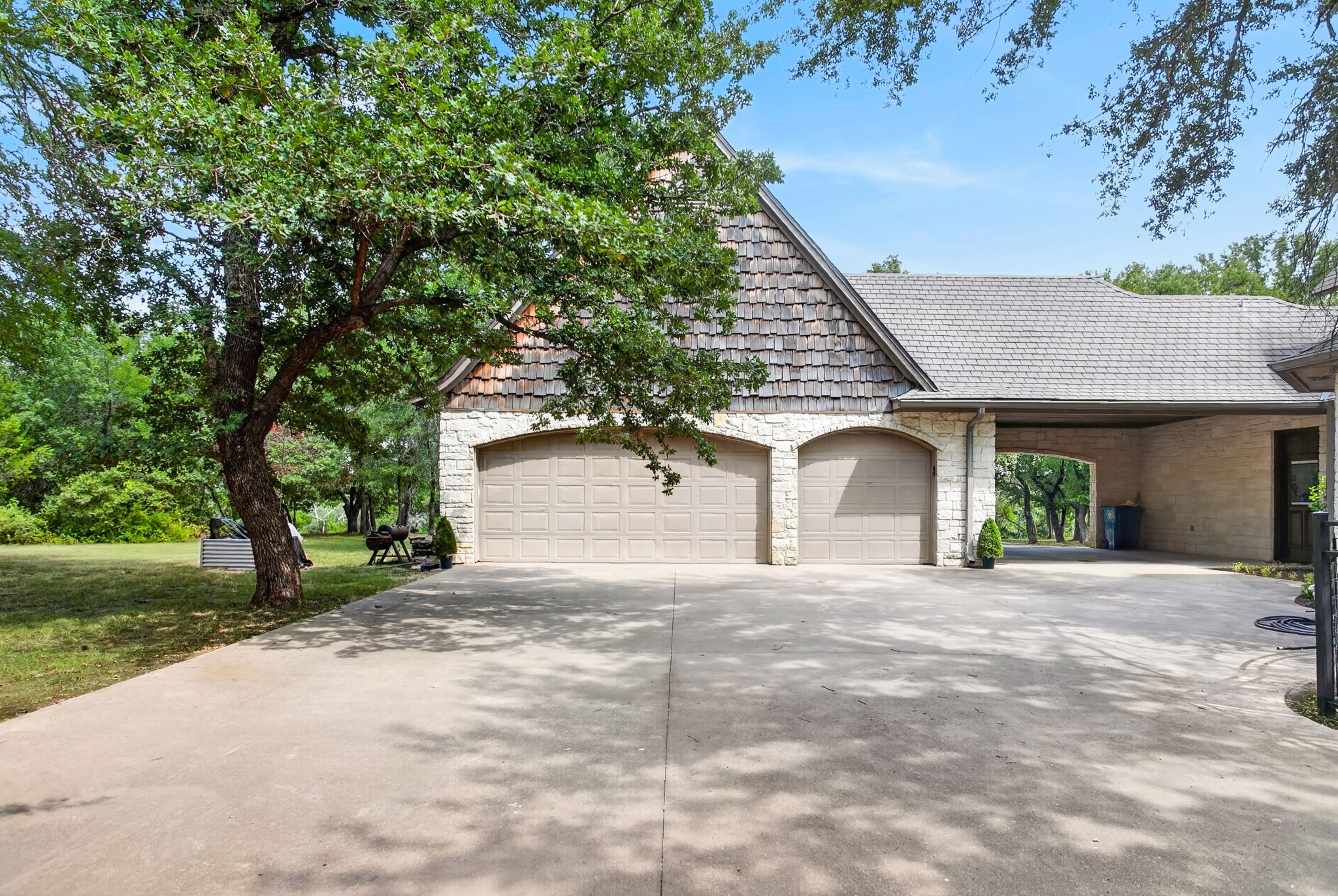 4404 Aledo Oaks Court