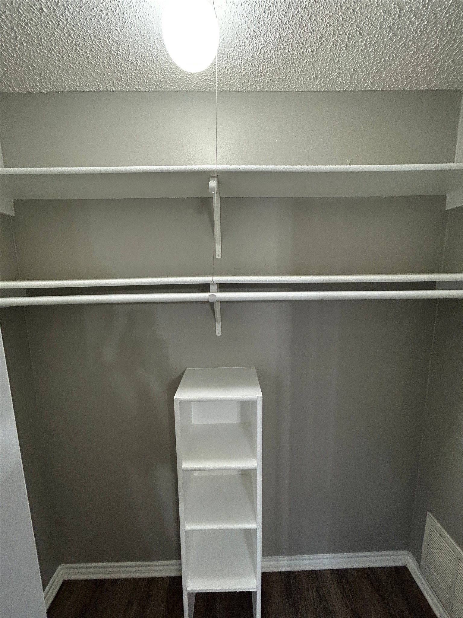 404 Jordan Lane