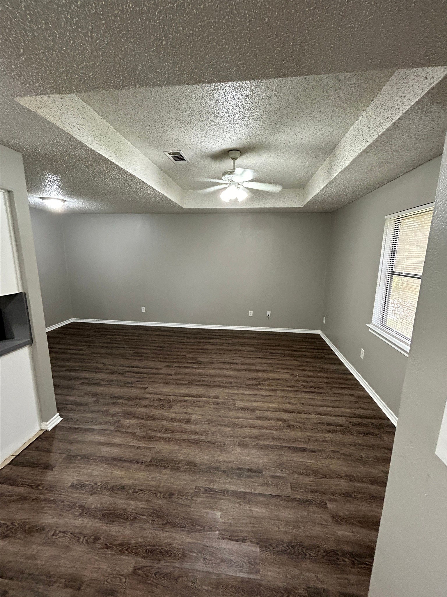 404 Jordan Lane