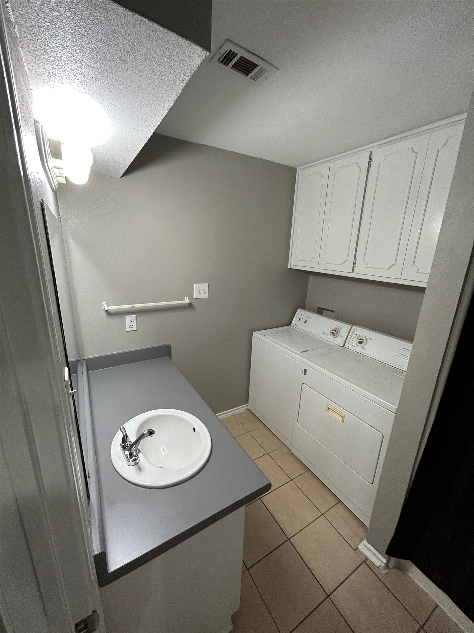 404 Jordan Lane