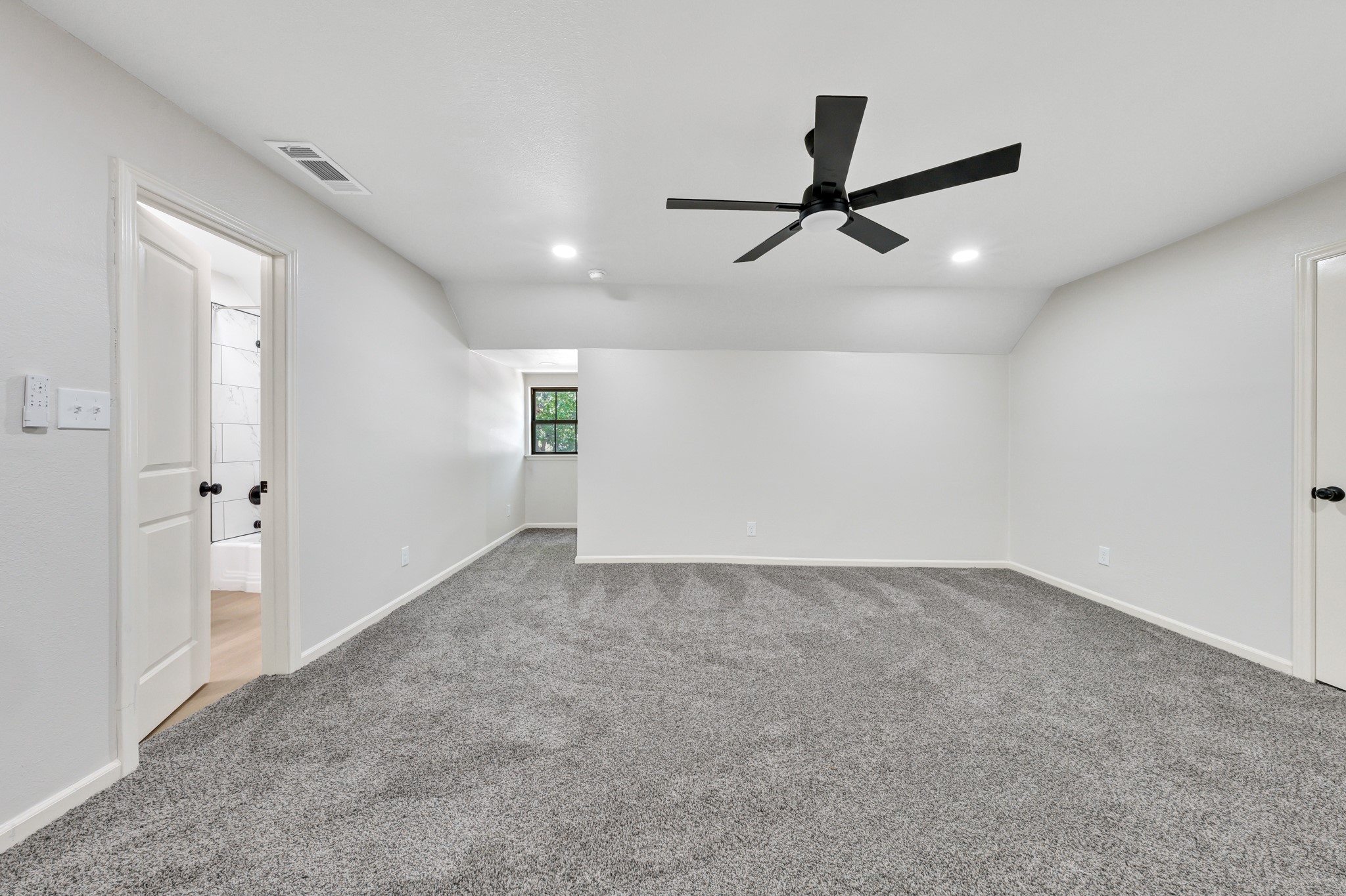 1218 Thomas Street