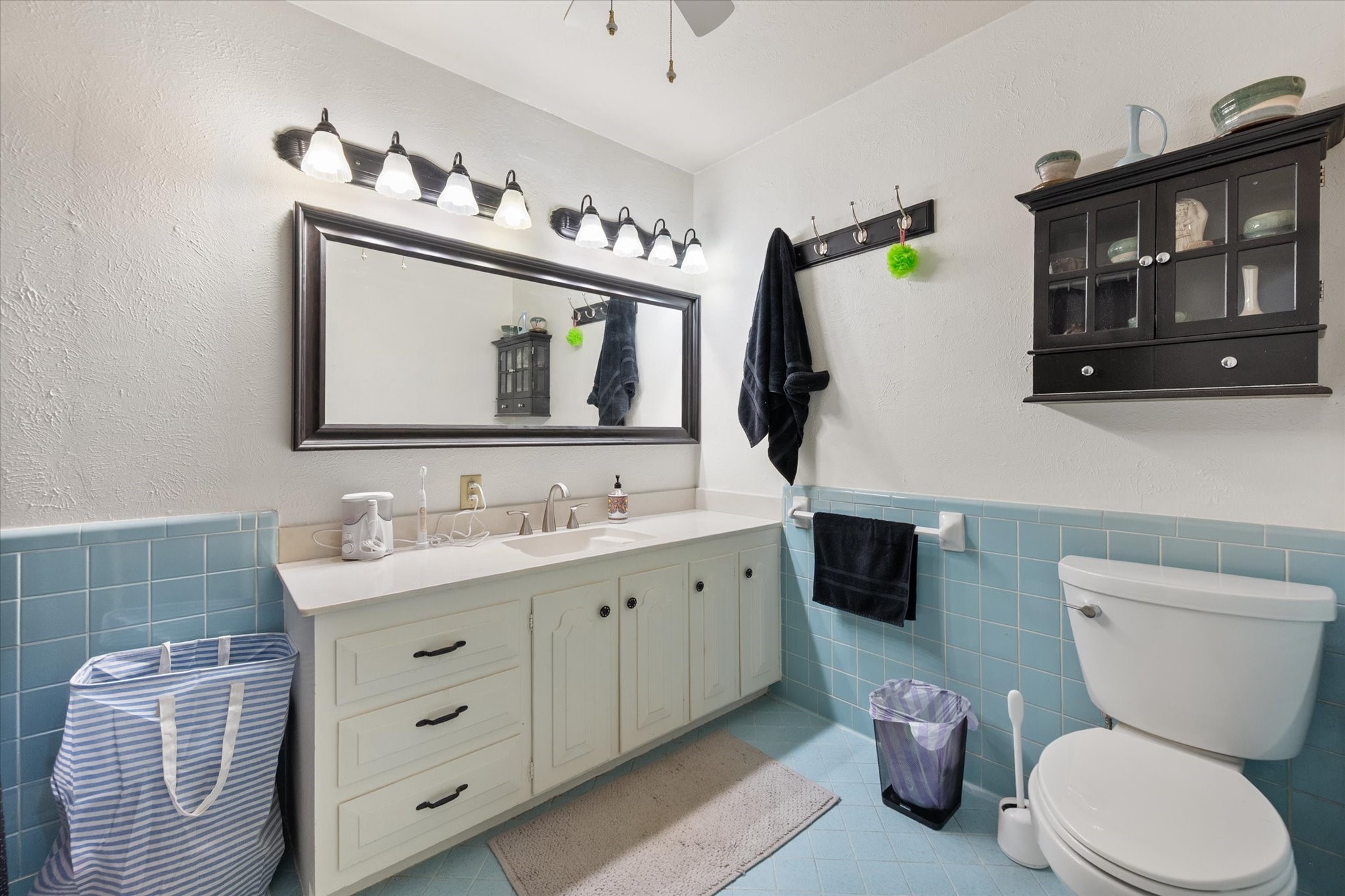1001 Whispering Oak Court