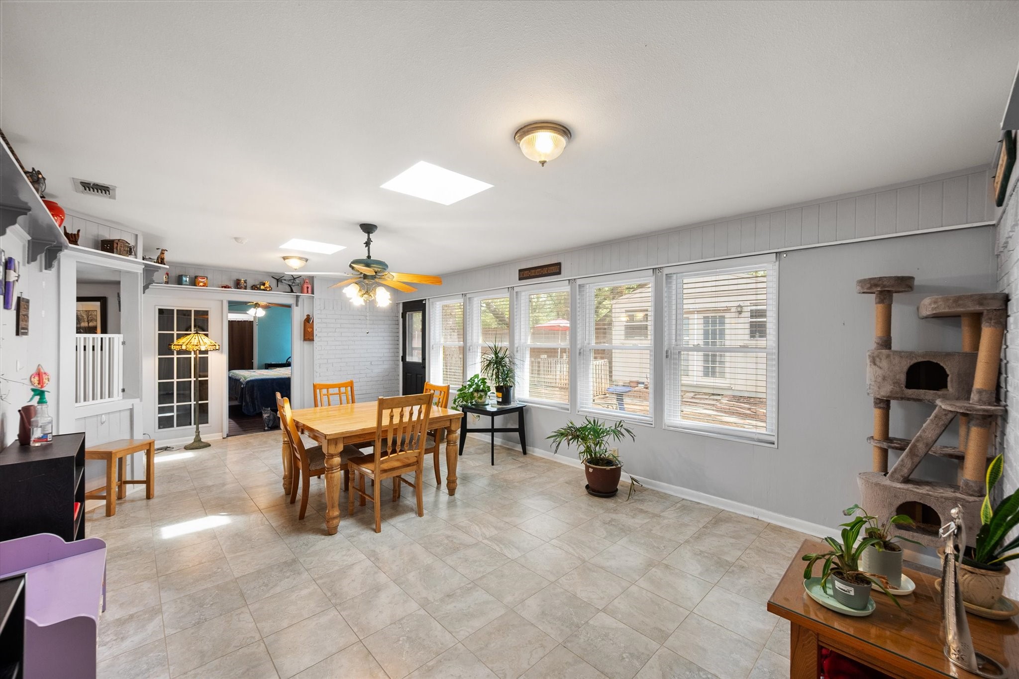 1001 Whispering Oak Court