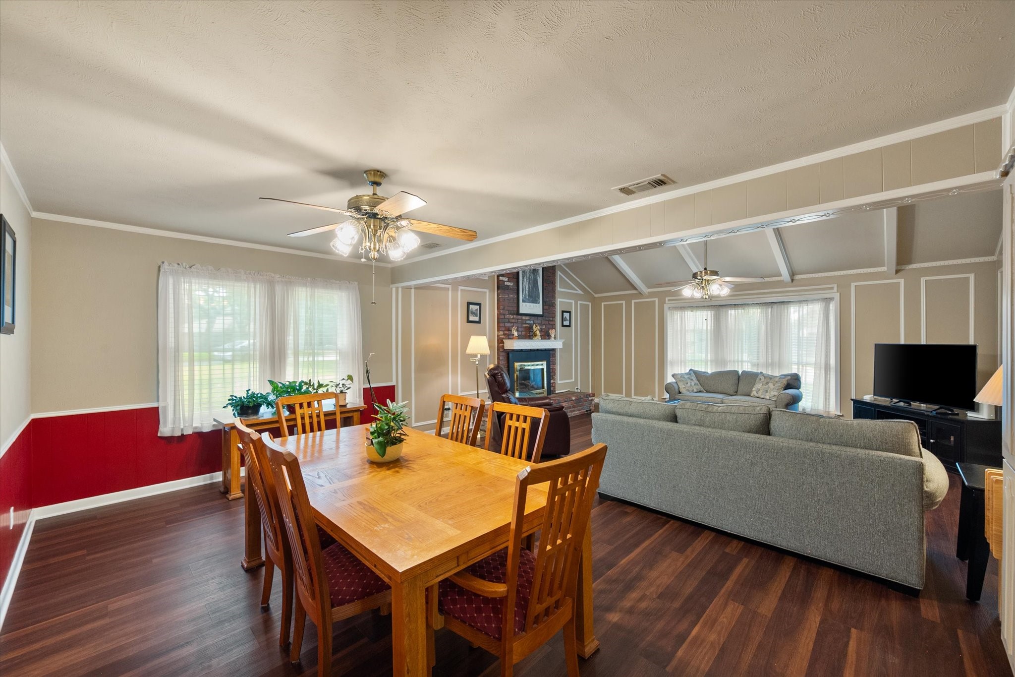 1001 Whispering Oak Court