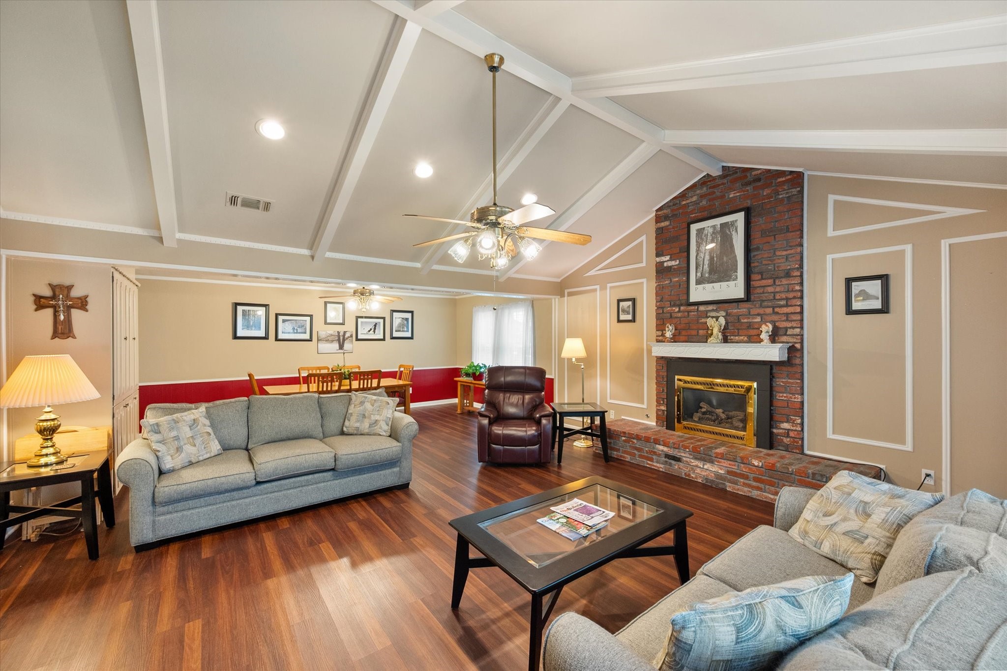 1001 Whispering Oak Court