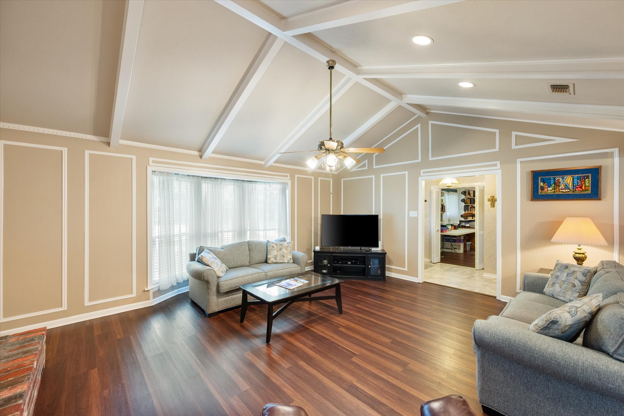 1001 Whispering Oak Court