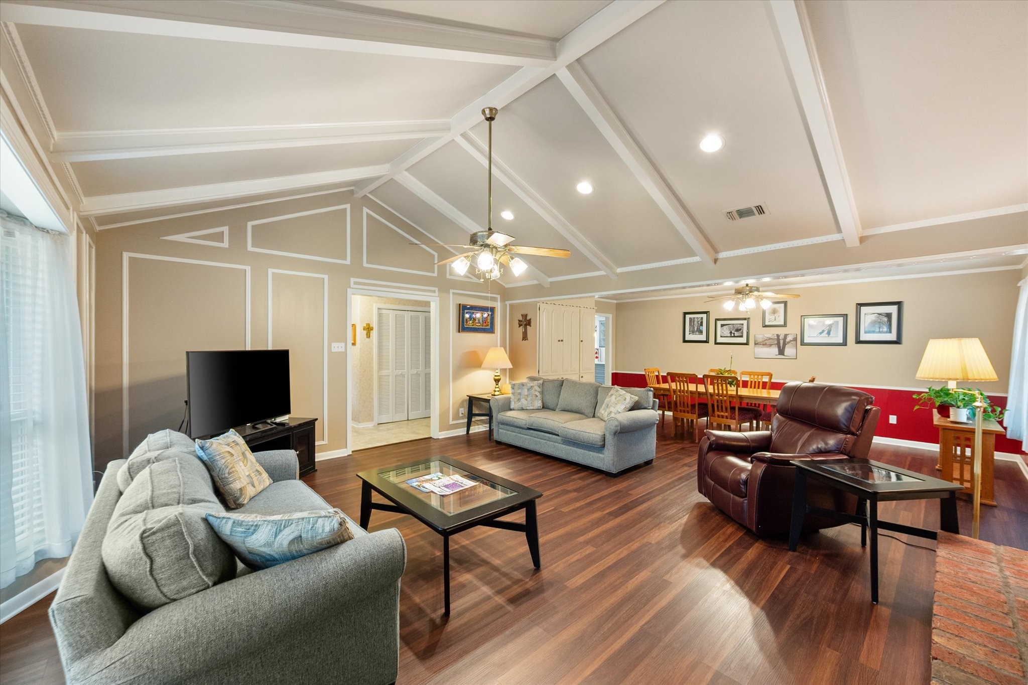 1001 Whispering Oak Court