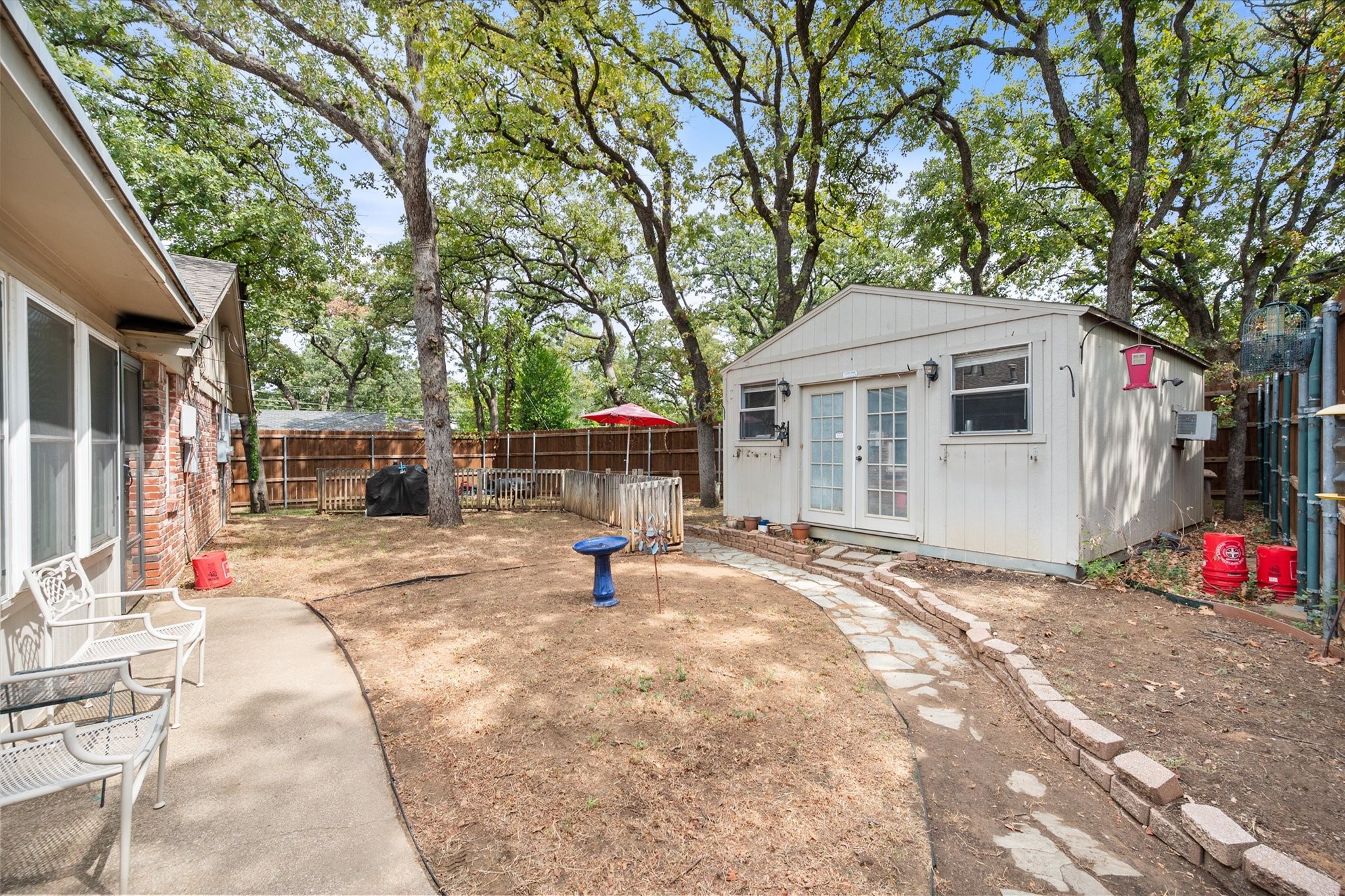 1001 Whispering Oak Court