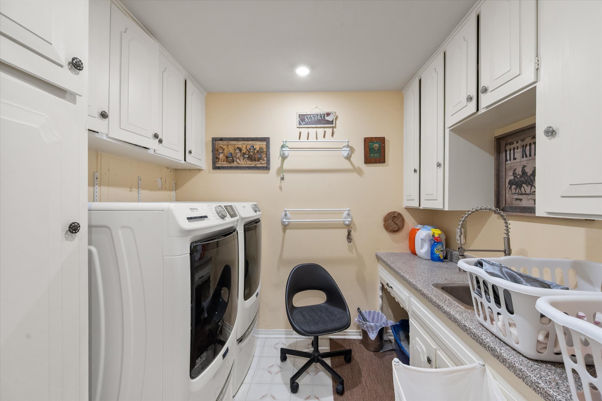 1001 Whispering Oak Court