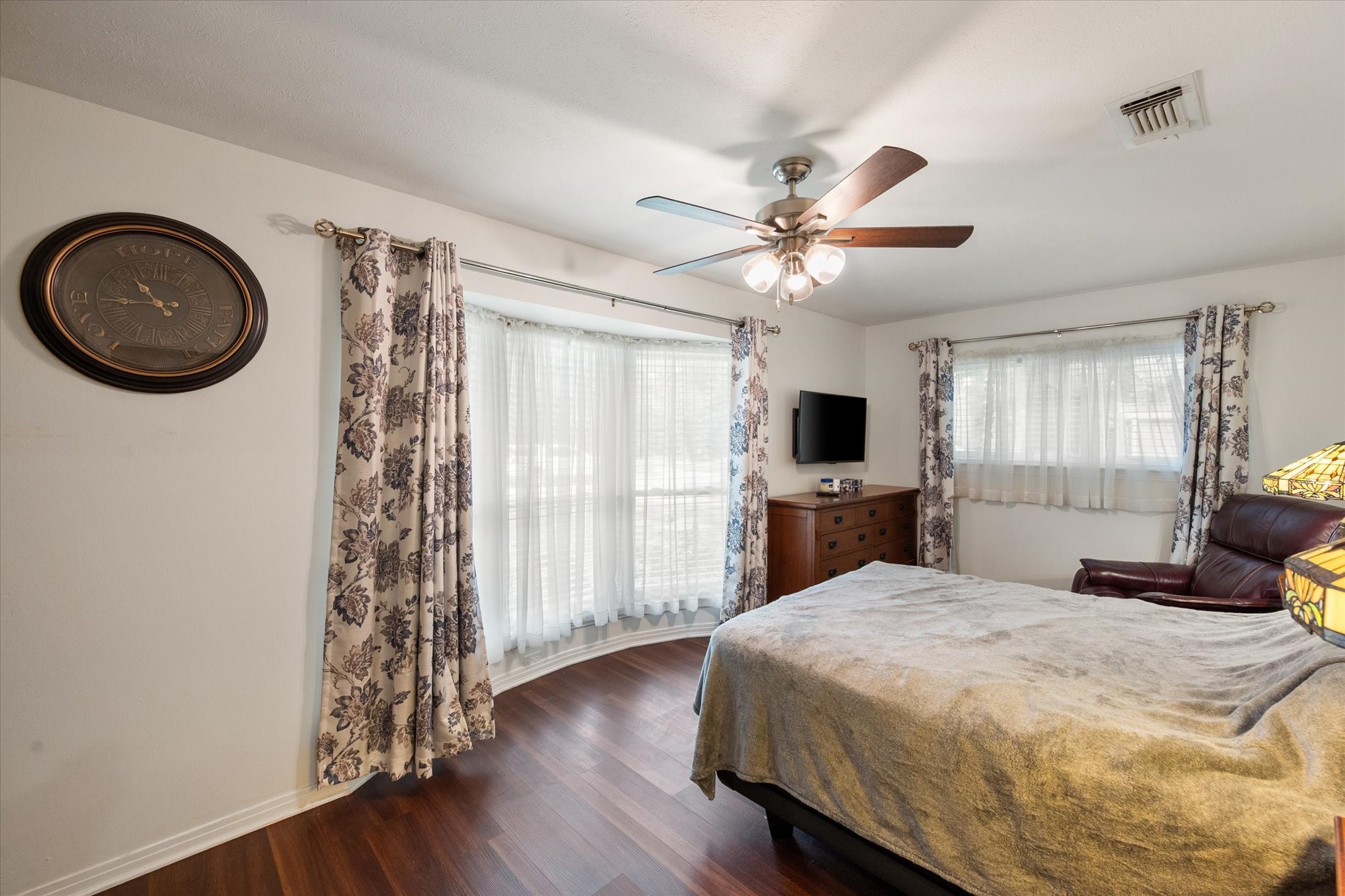 1001 Whispering Oak Court
