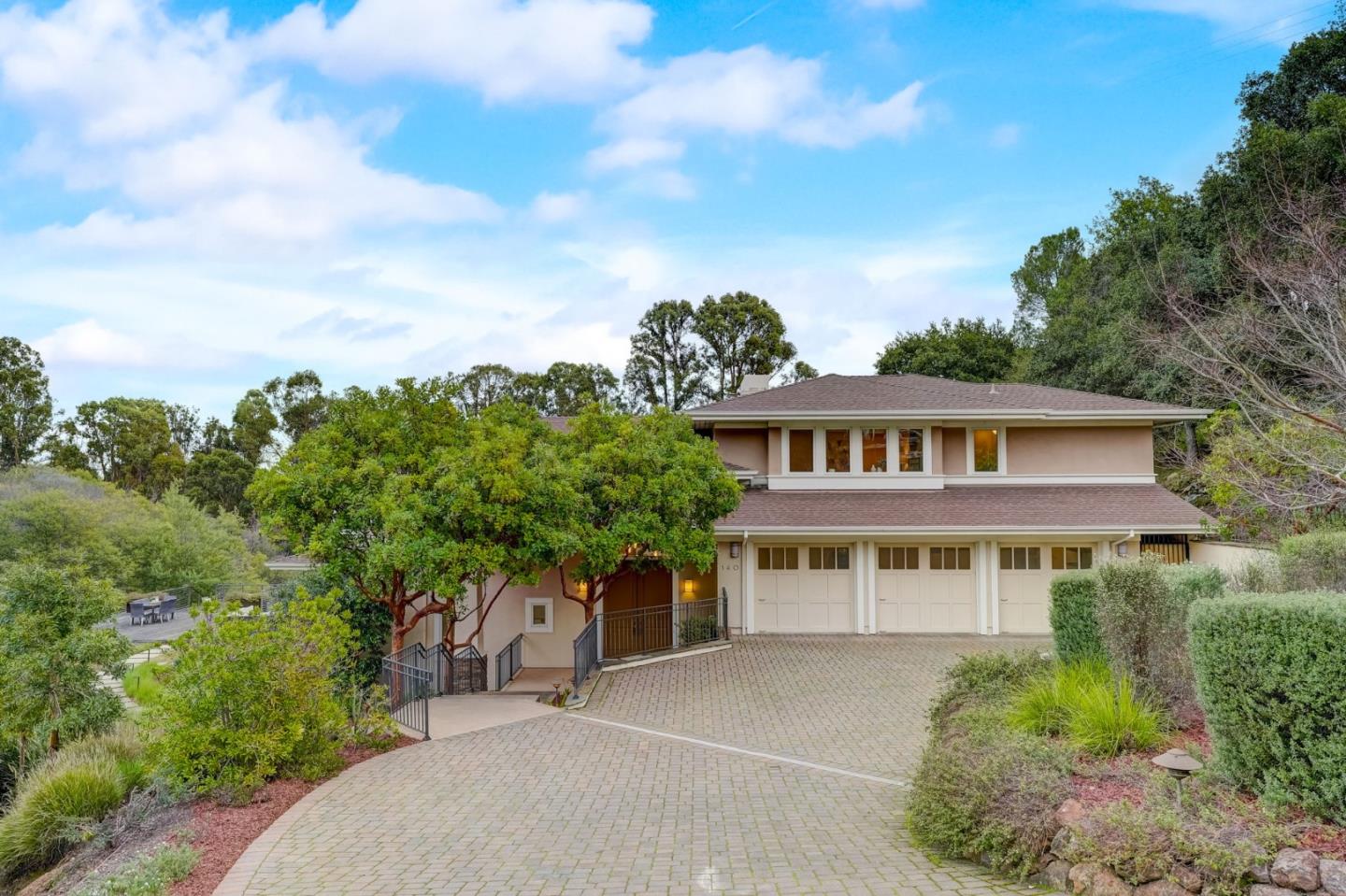 140 Emerald Estates Court
