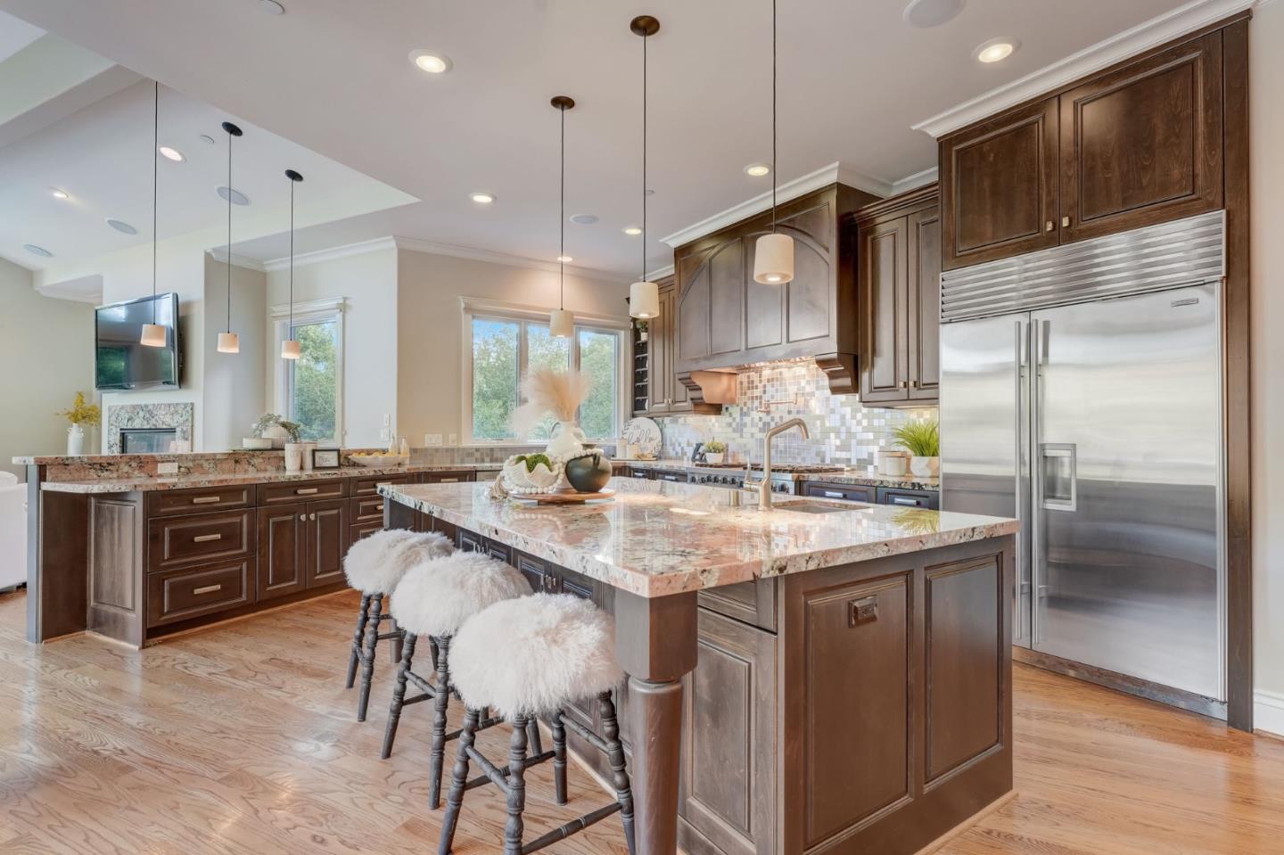 140 Emerald Estates Court