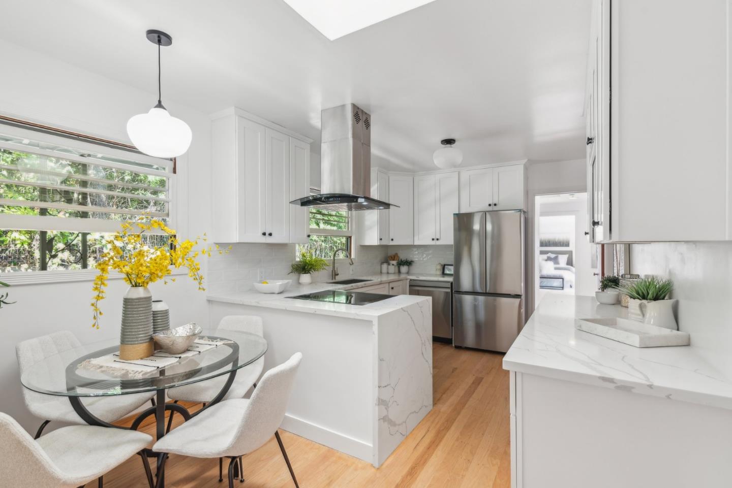 3803 Hamilton WAY