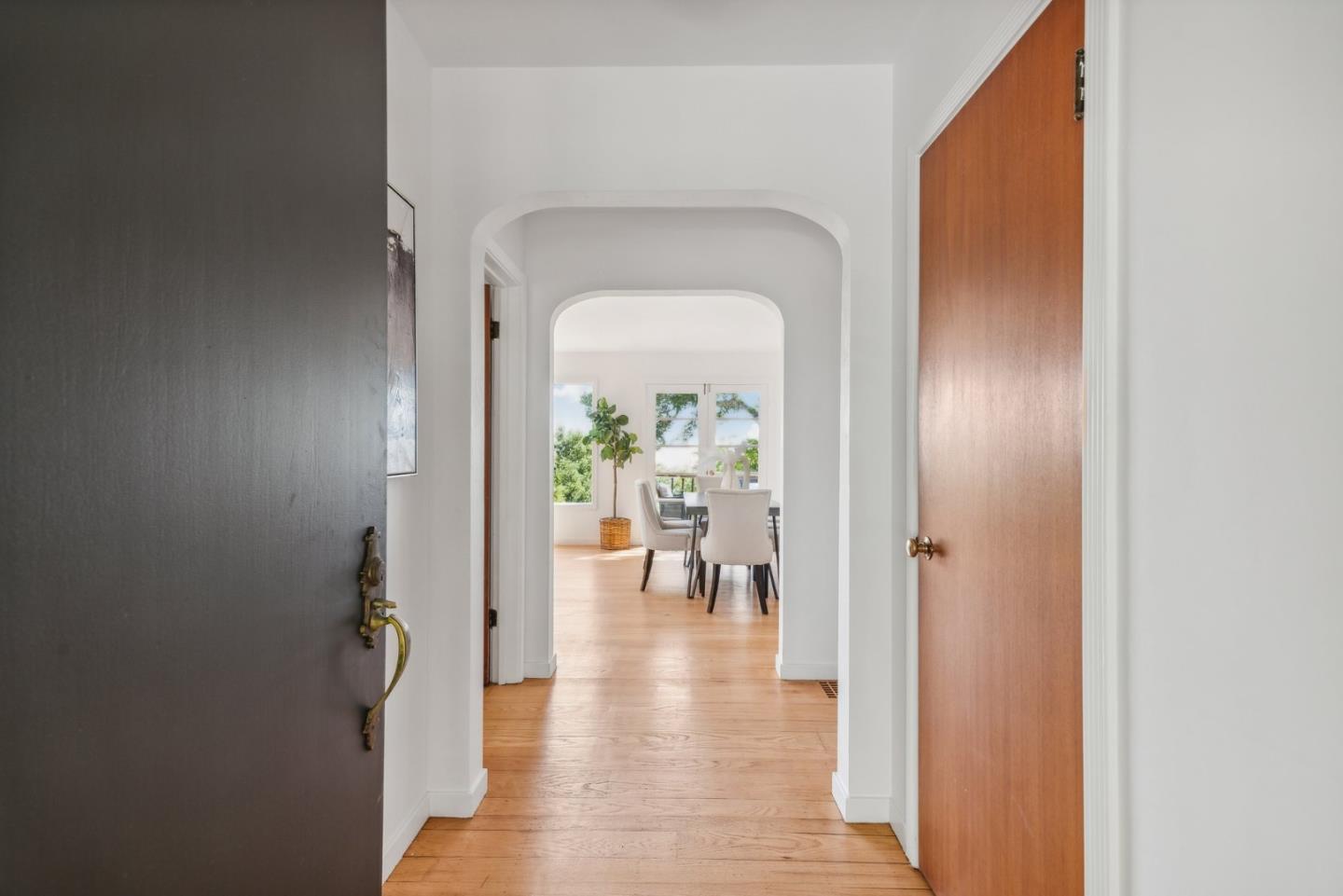 3803 Hamilton WAY