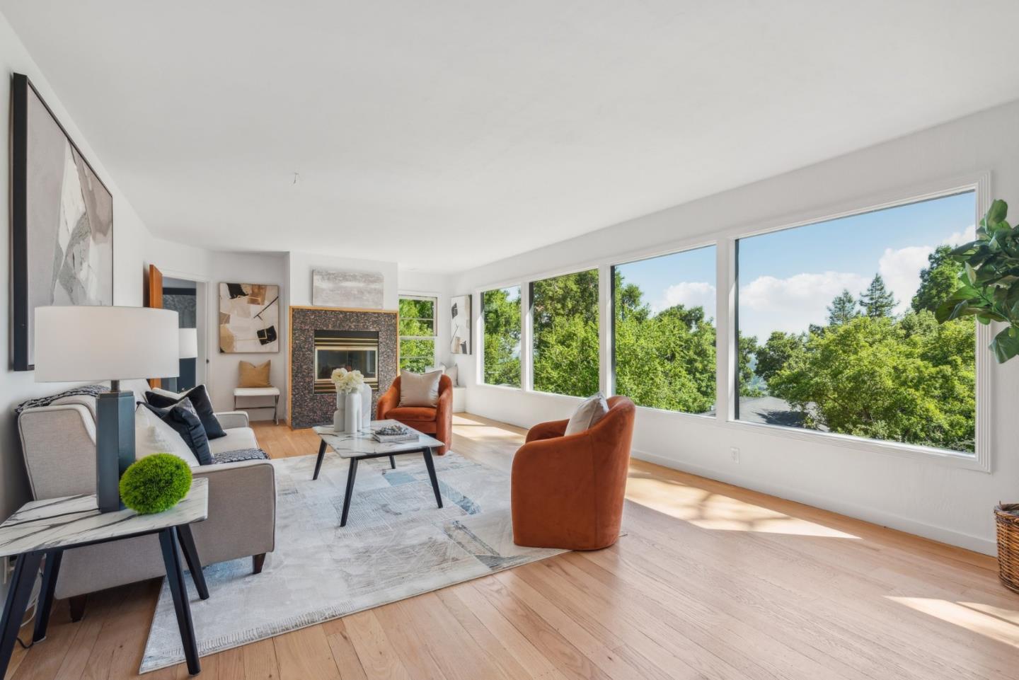 3803 Hamilton WAY