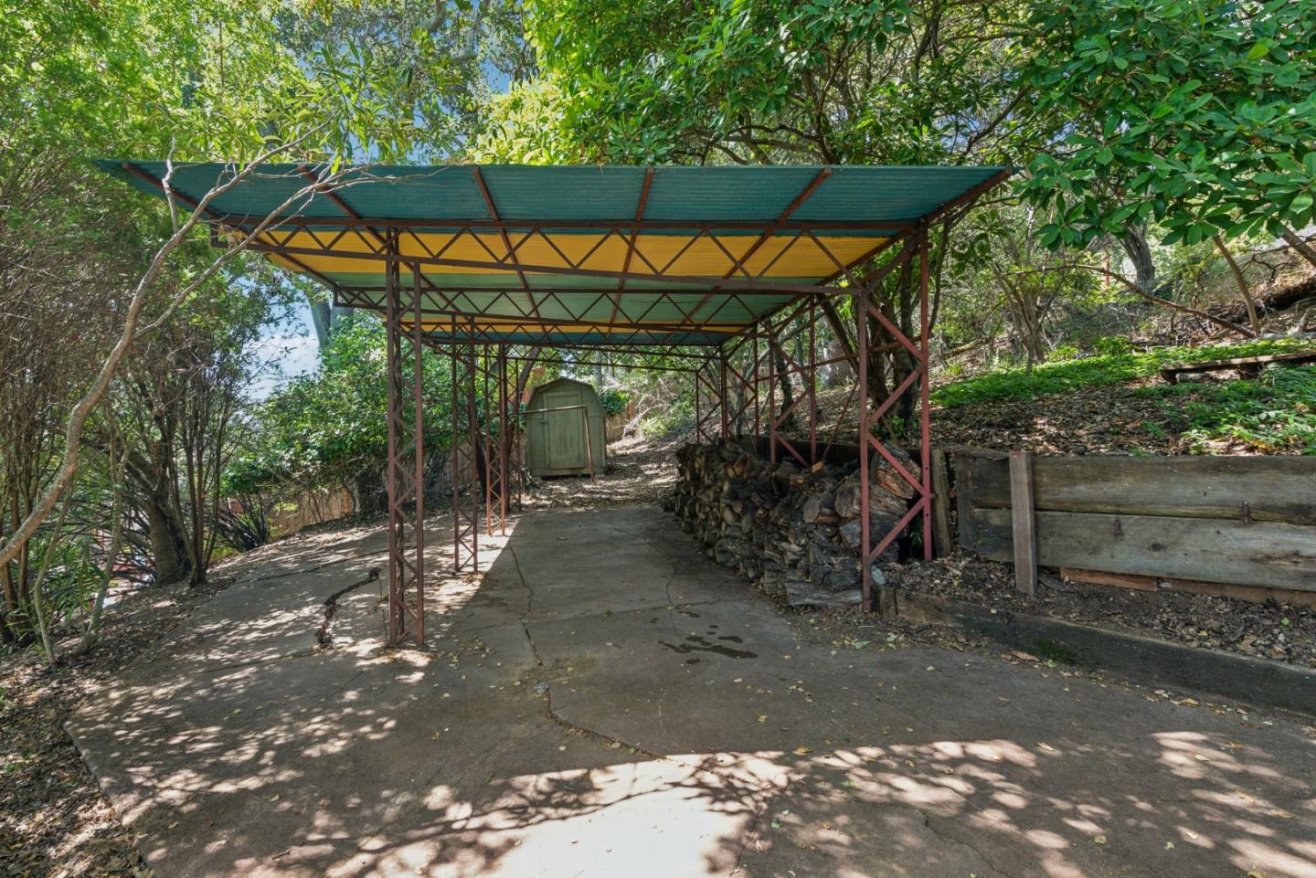 3803 Hamilton WAY