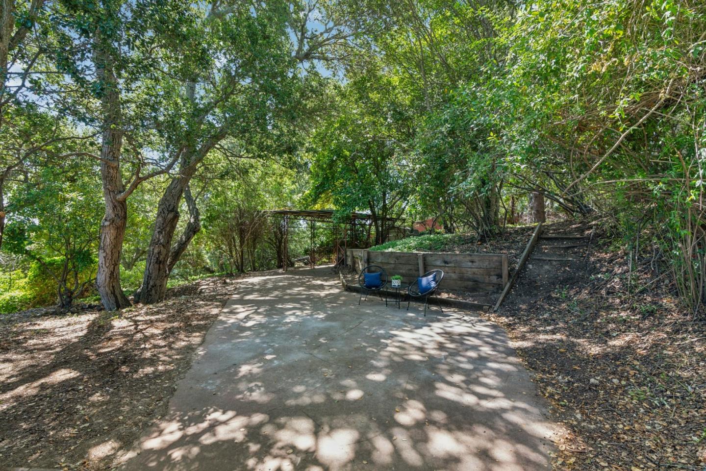 3803 Hamilton WAY