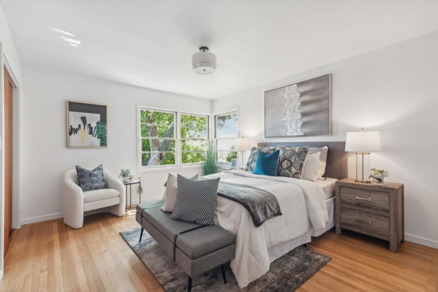 3803 Hamilton WAY