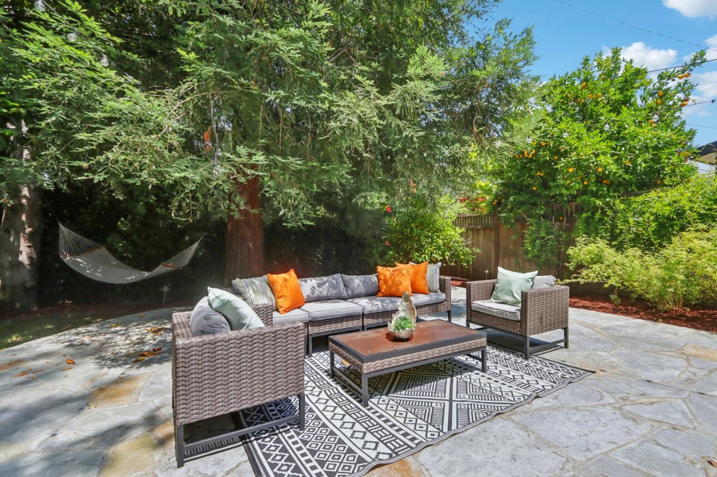1339 Fernside ST
