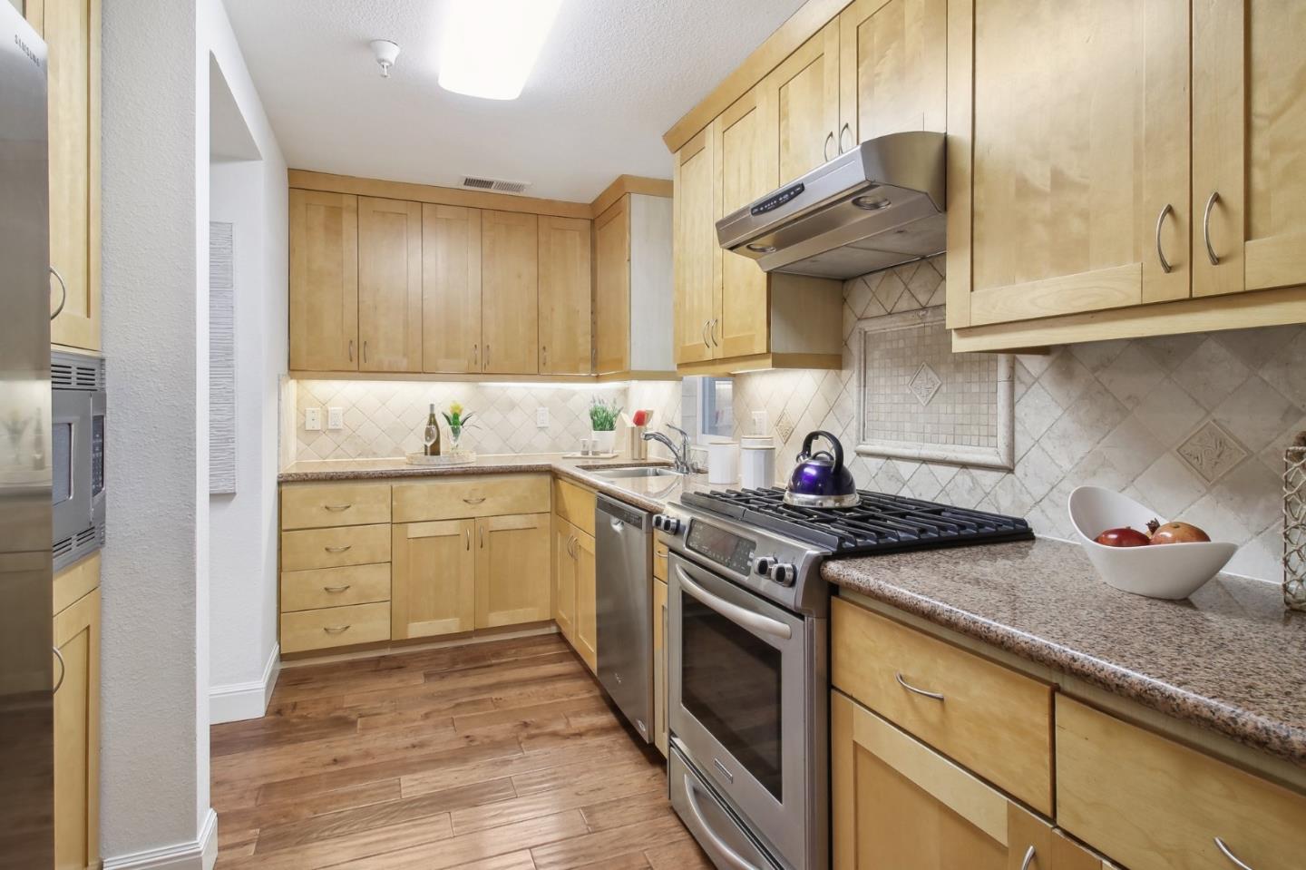 508 Peninsula AVE 2