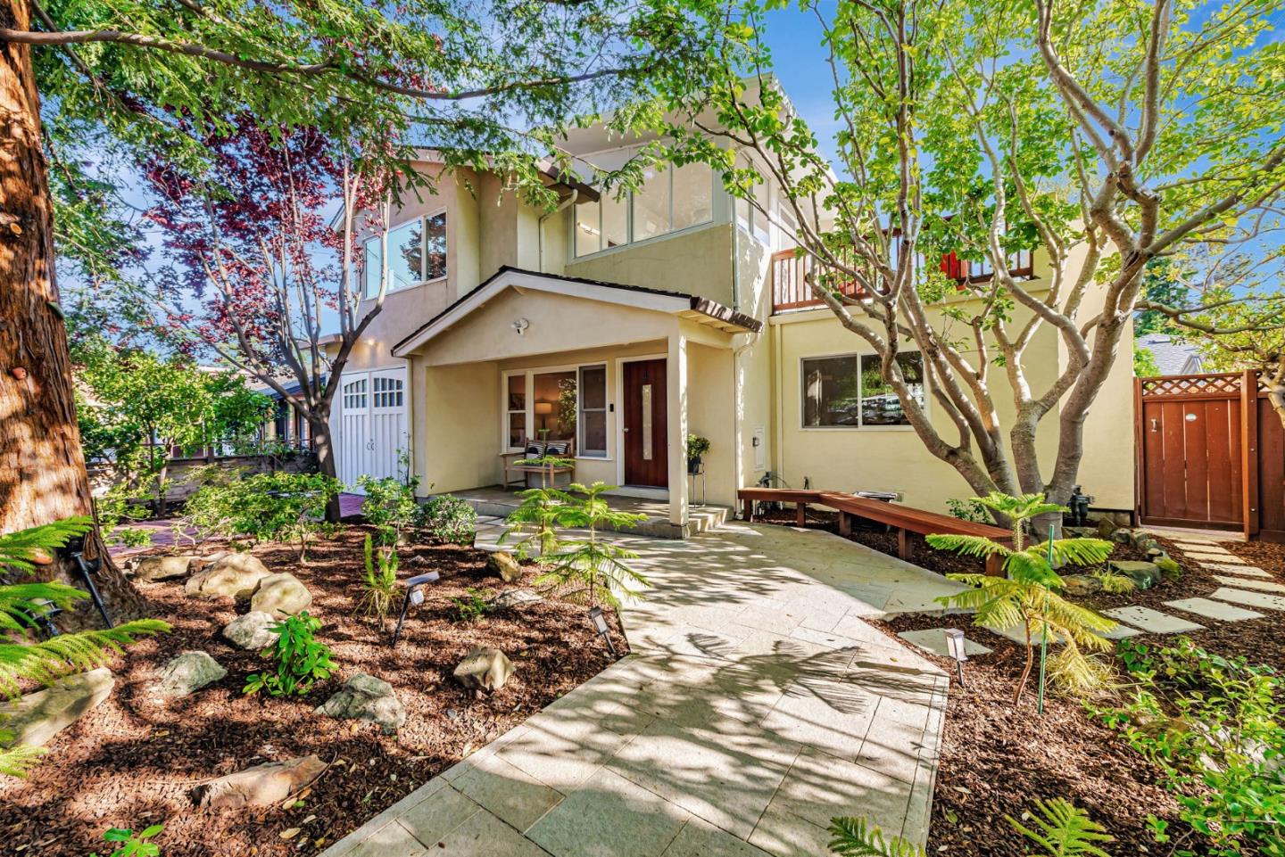 3704 Fair Oaks AVE