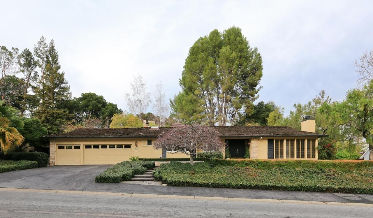 940 Continental DR