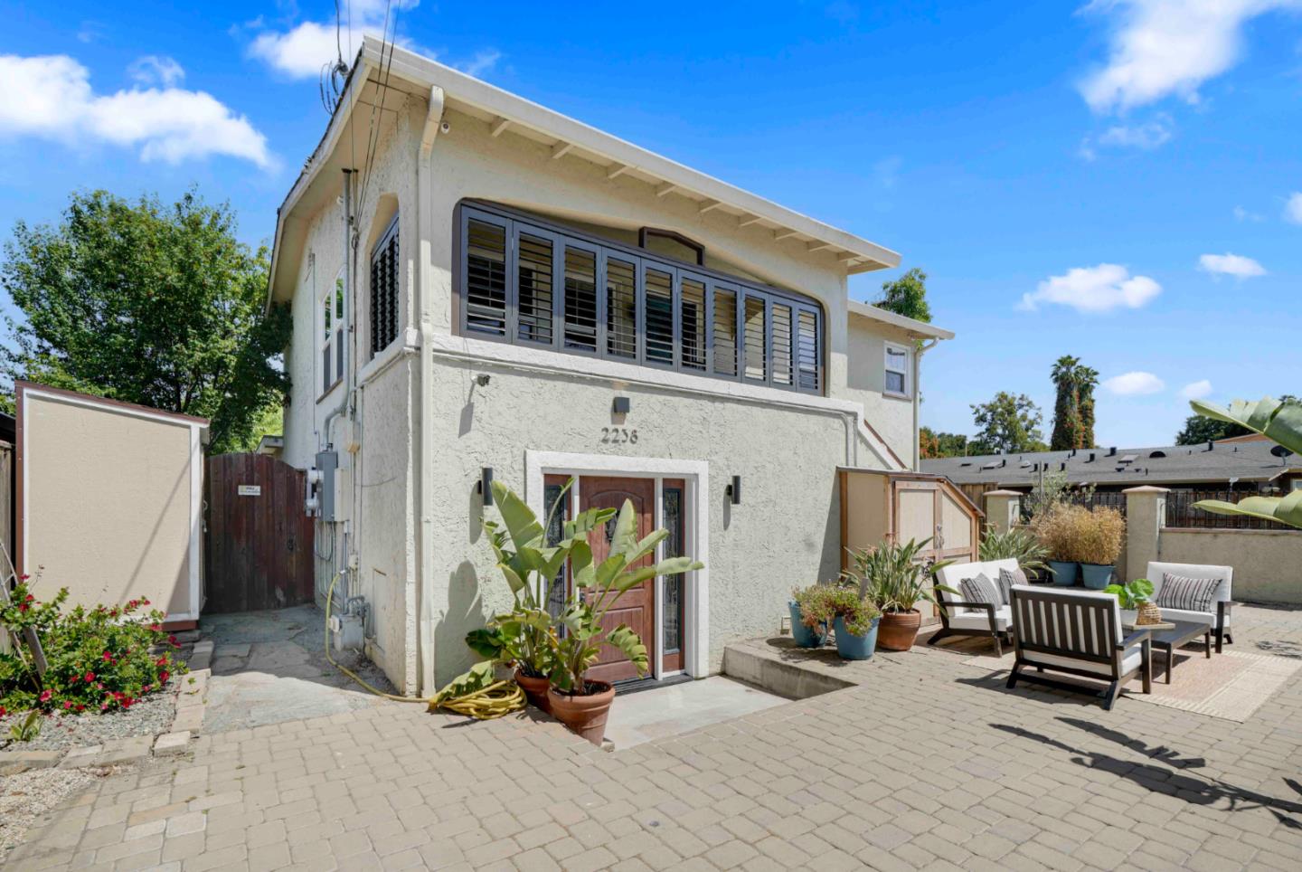 2238 Lincoln Street