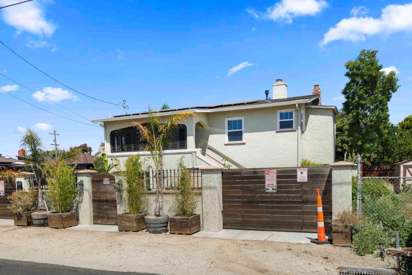 2238 Lincoln Street