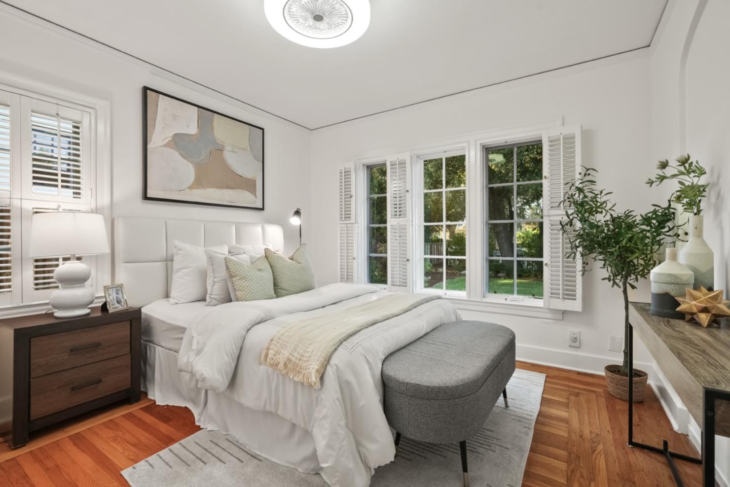 2061 Valparaiso Avenue