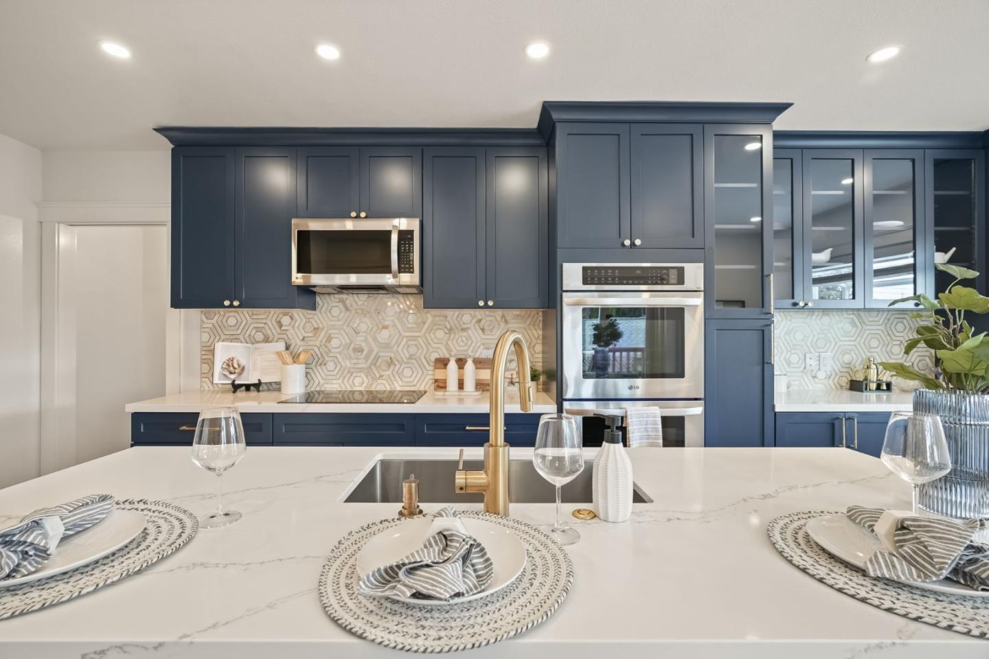 621 South Humboldt Street