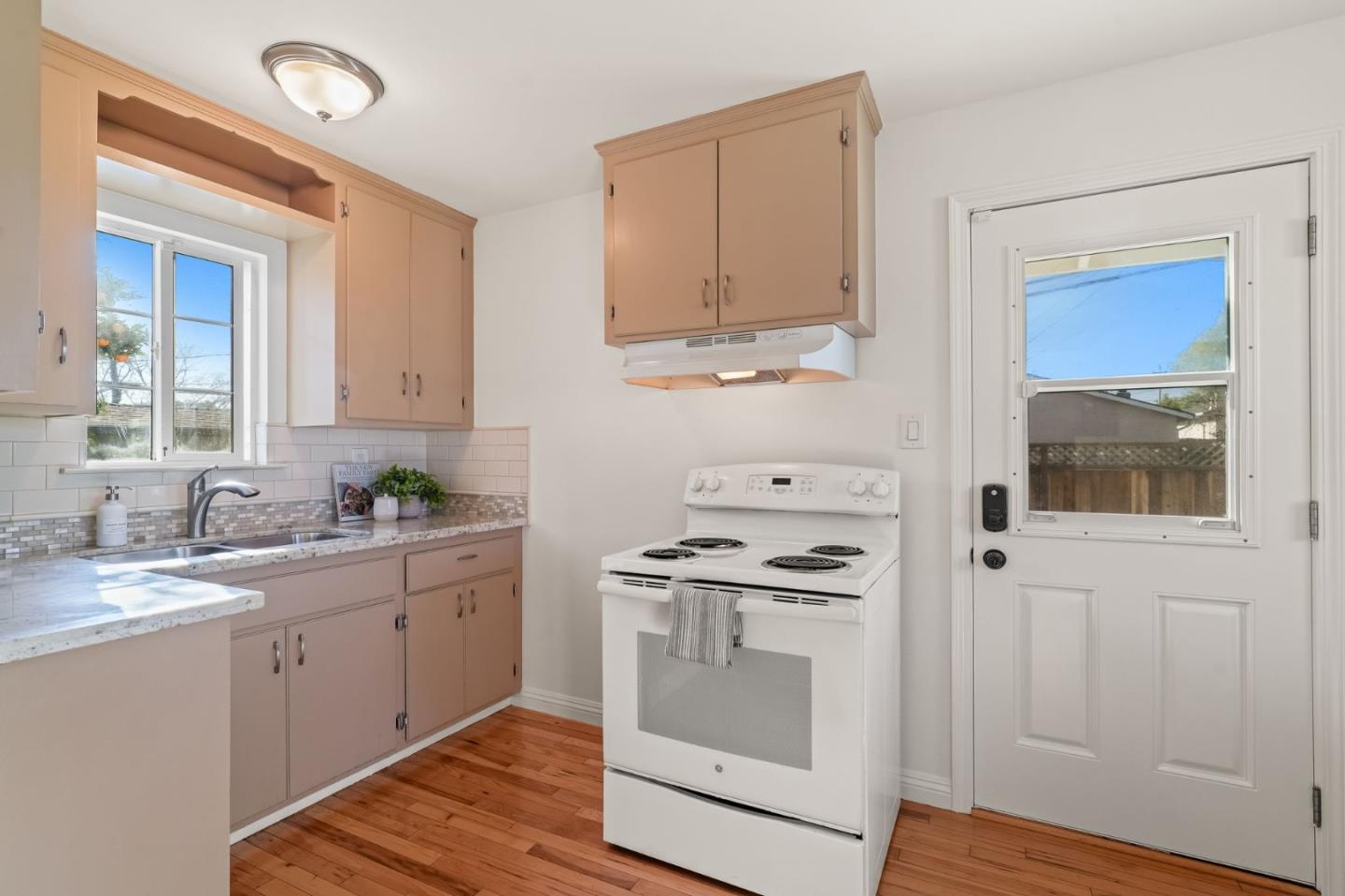 1502 South Delaware Street