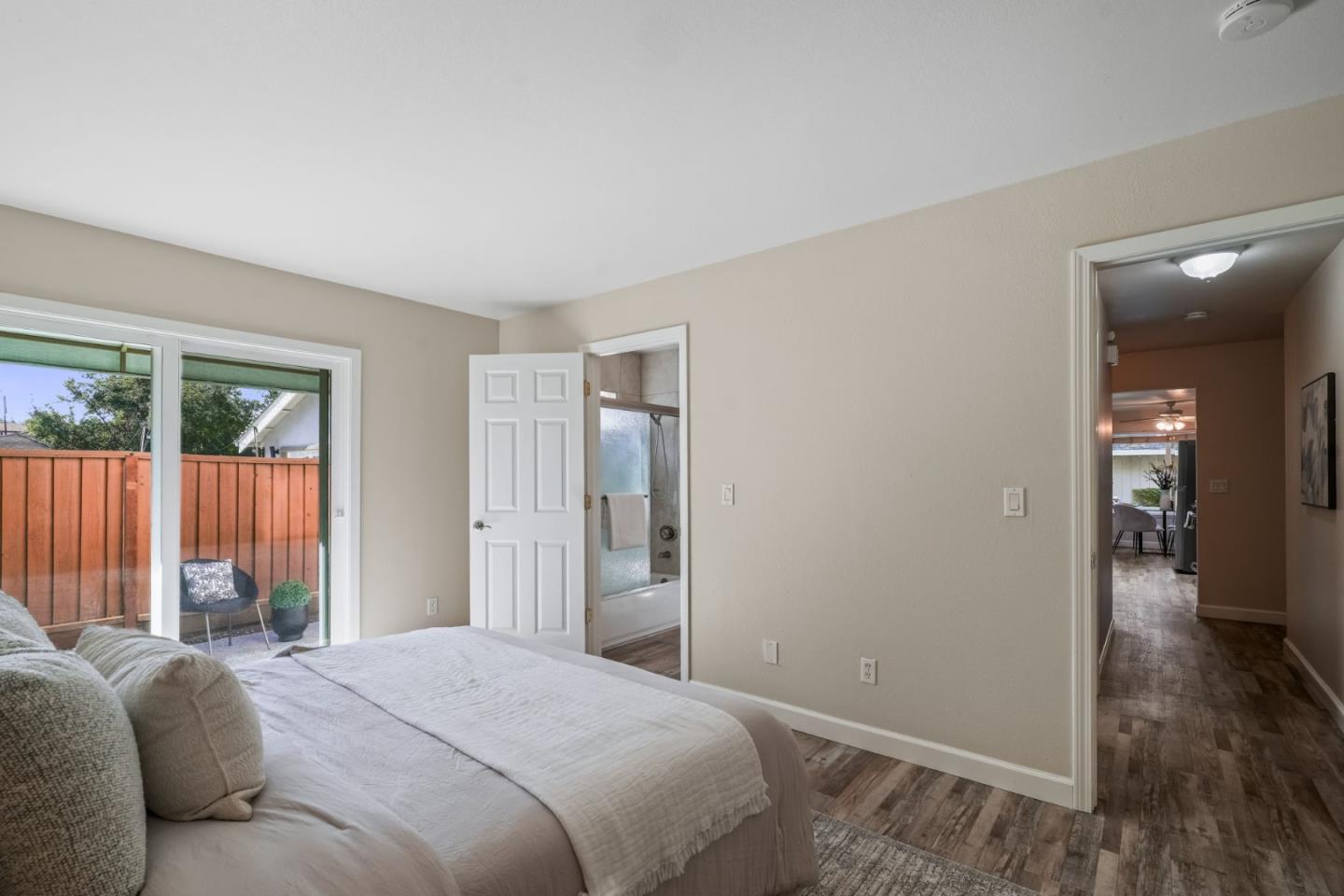 408 - 410 Morse Avenue