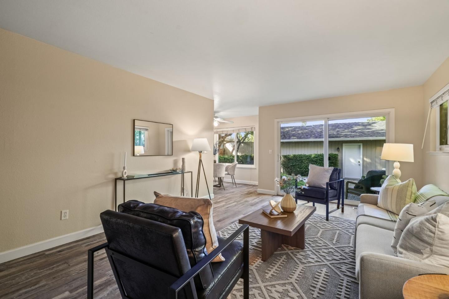 408 - 410 Morse Avenue