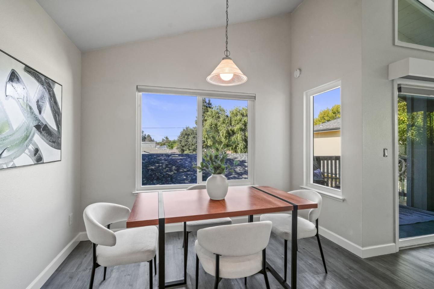 408 - 410 Morse Avenue