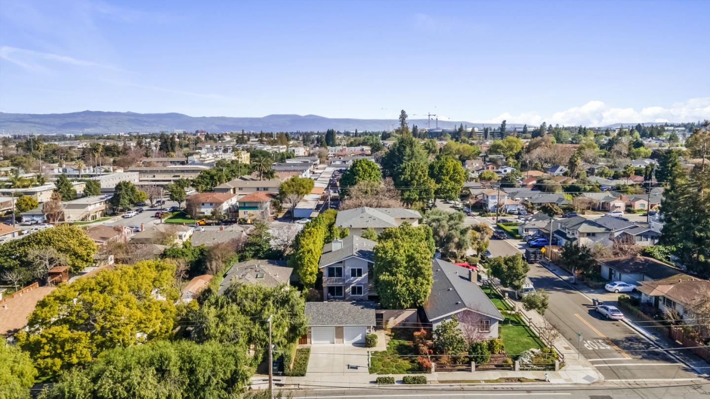 408 - 410 Morse Avenue