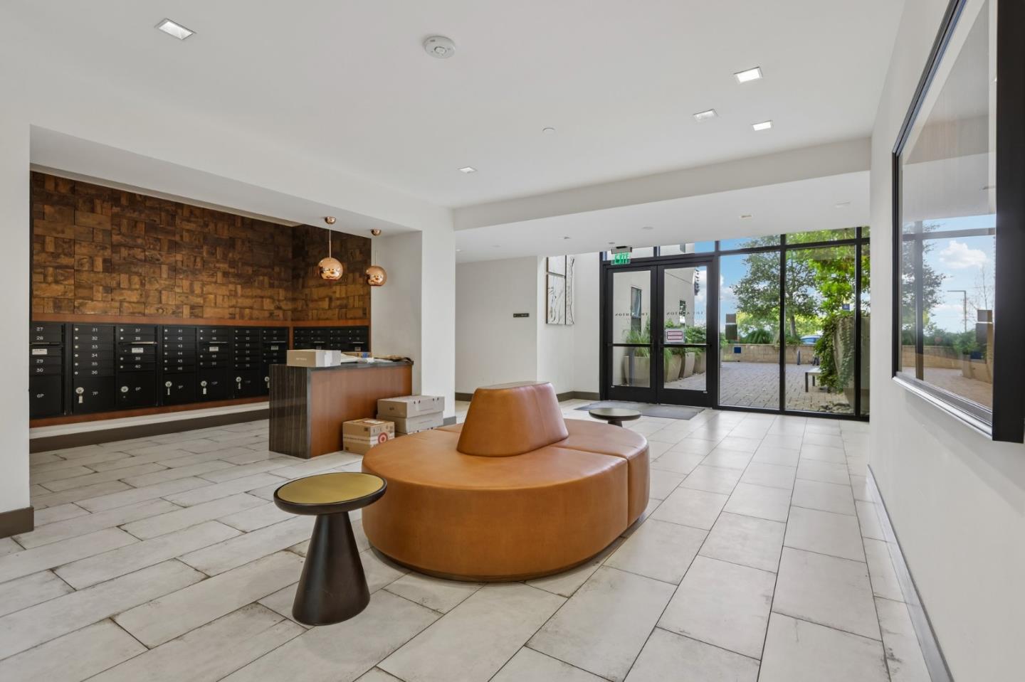 400 El Camino Real 210