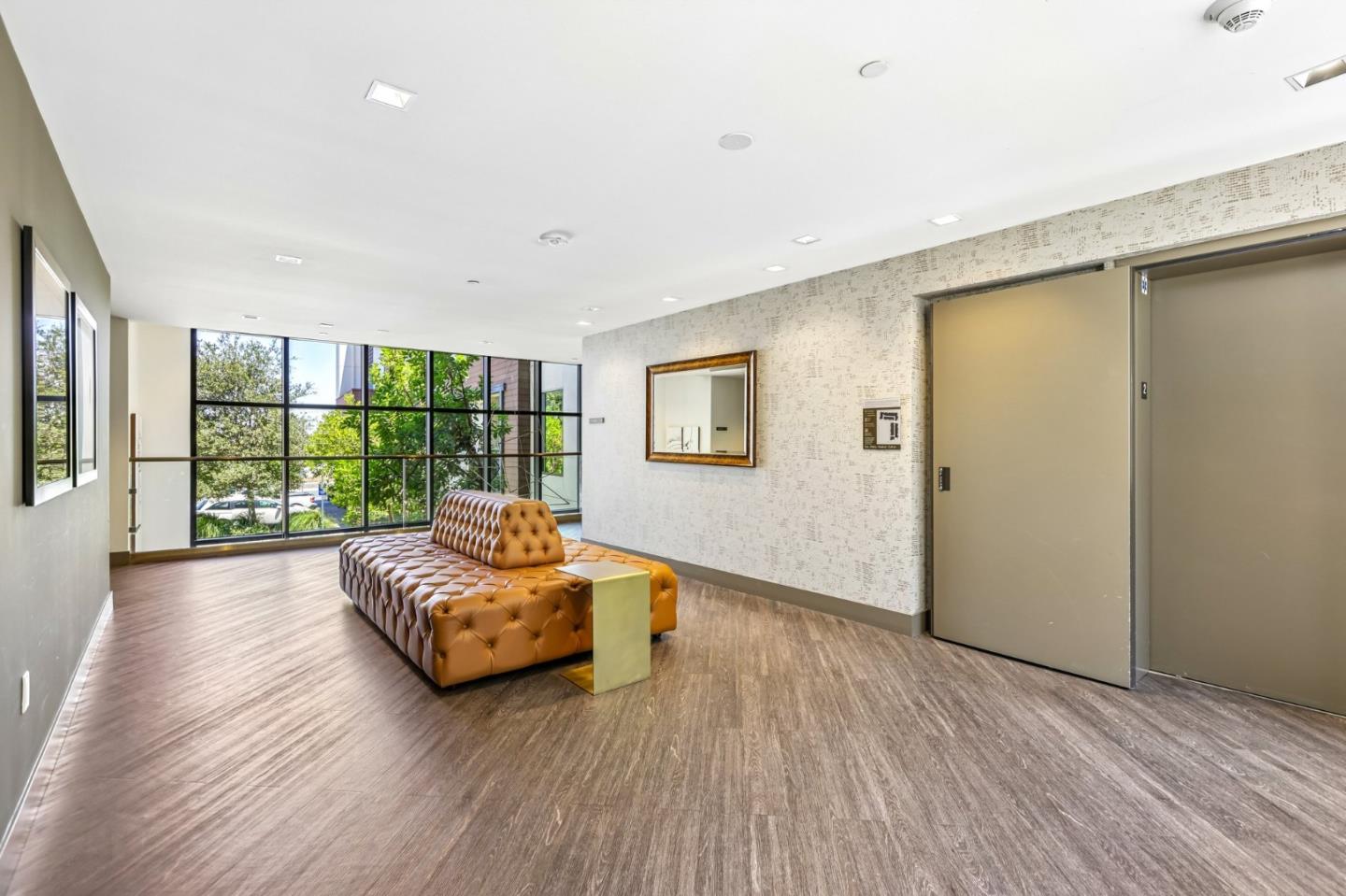 400 El Camino Real 210